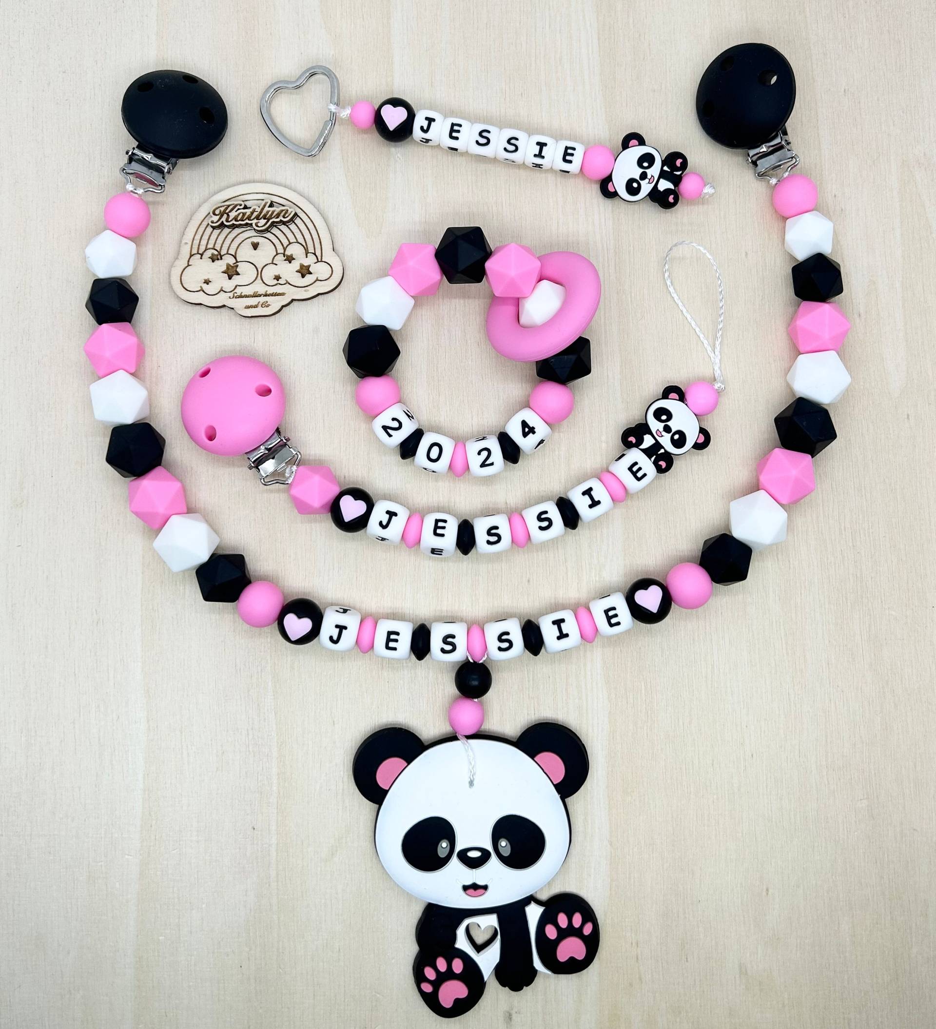 Babygeschenk Set . Schnullerkette Mit Name Kinderwagenkette Greifling Schlüsselanhänger Mädchen Panda Rosa von Etsy - Handmadekatlyn