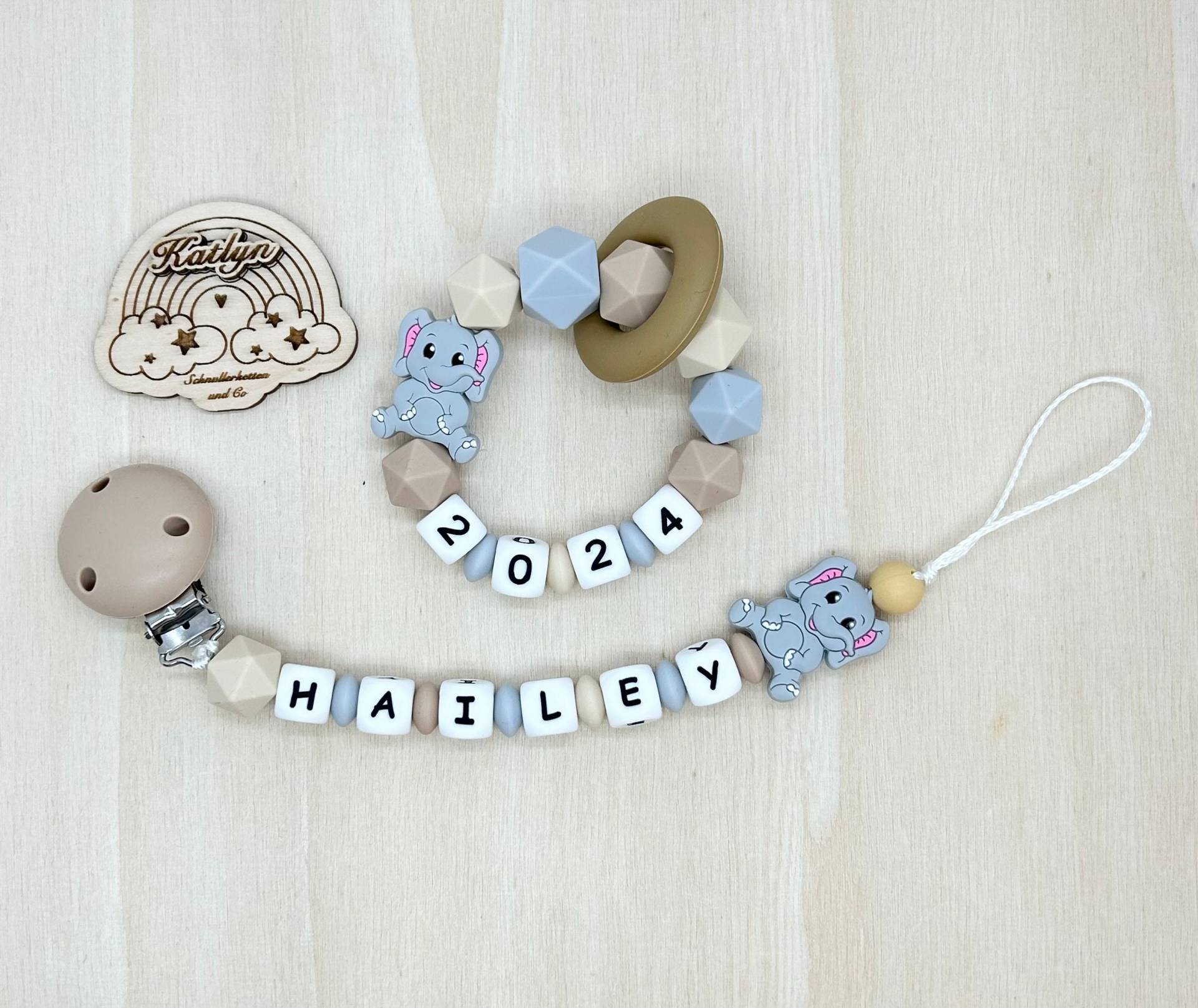 Schnullerkette Und Greifling Elefant Set Mit Namen Aus Silikon Perlen+ Adaptor Gratis von Etsy - Handmadekatlyn