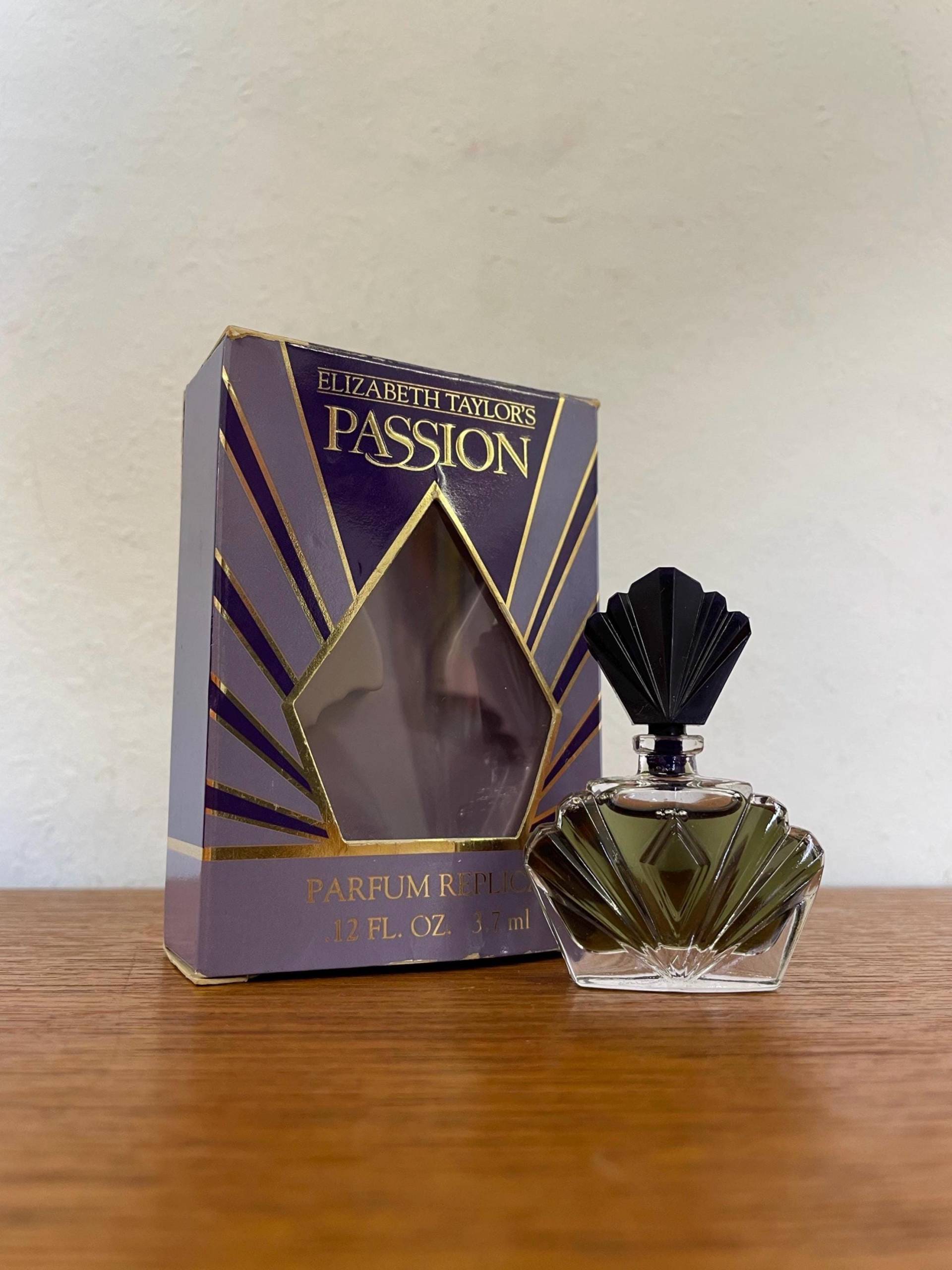 Mini Vintage Elizabeth Taylor Passion Parfum Eau De 3, 7Ml Miniatur Flakon Mit Ovp Duft von Etsy - HannoverVintagestore