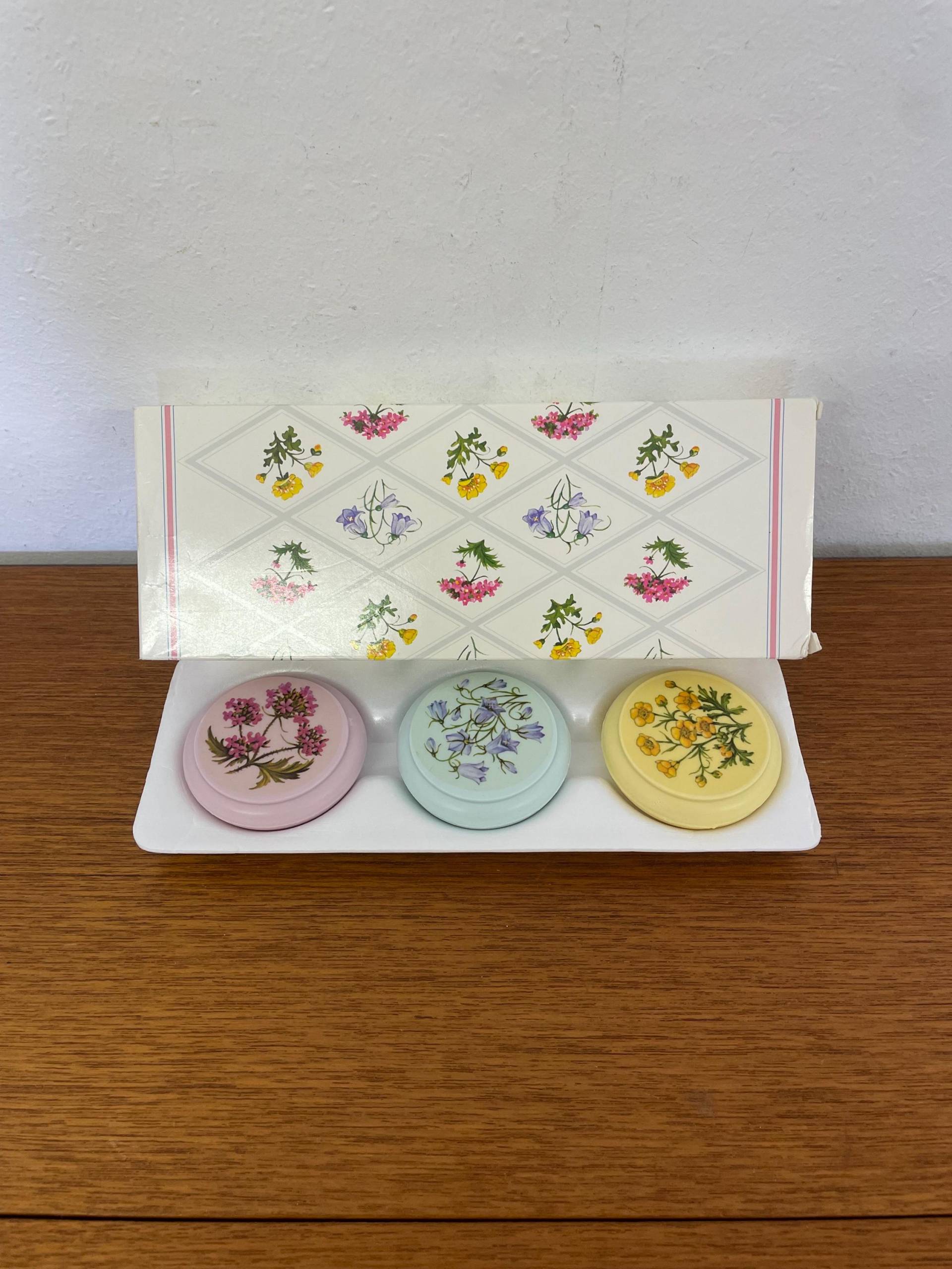 Vintage Set 3x Avon Alpine Flowers Seife/Geschenkset 150G in Ovp Duft von Etsy - HannoverVintagestore