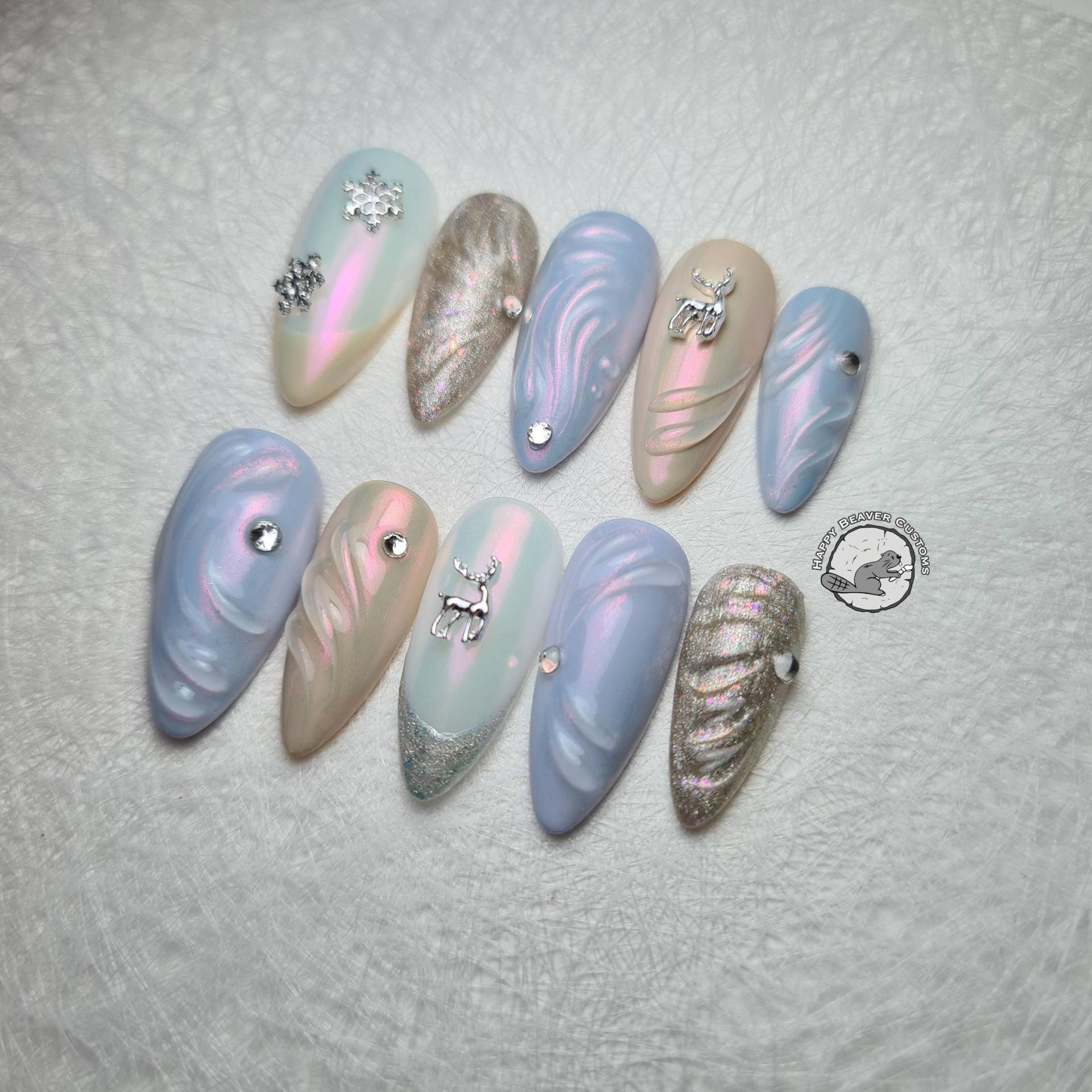 Ethereal Christmas 3D Press On Nails, Blau, Rosa, Beige, Weiße Freestyle Kunstnägel, Gel Nagel, Fairy Winter Nägel, Reindeer Schneeflocken Nägel von Etsy - HappyBeaverCustoms