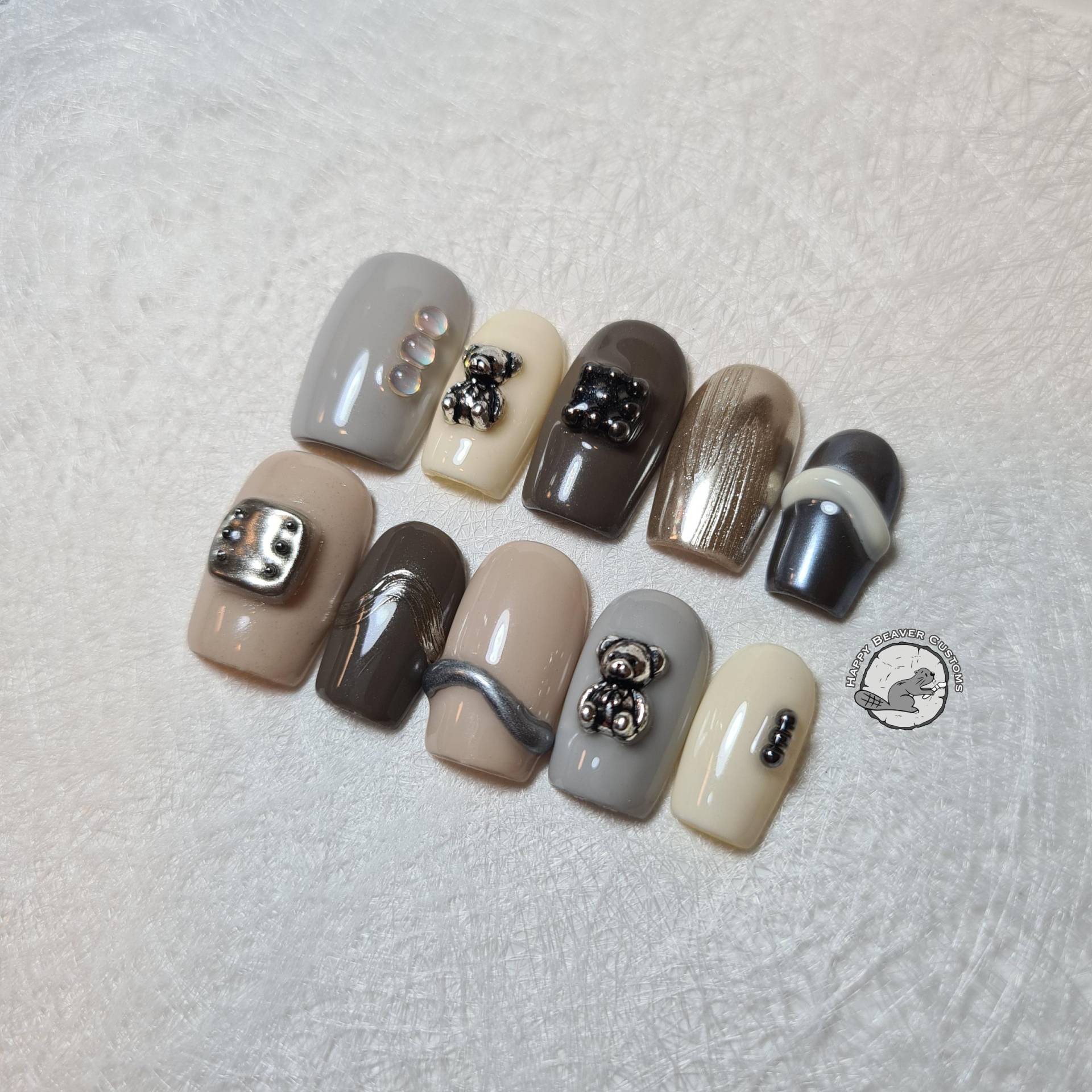 Freestyle 3D Press On Nails, Braun Beige Grau Creme Chrom Abstrakte Lange Nägel, Gel Nagel Set, Herbst Teddybär False Nägel von Etsy - HappyBeaverCustoms