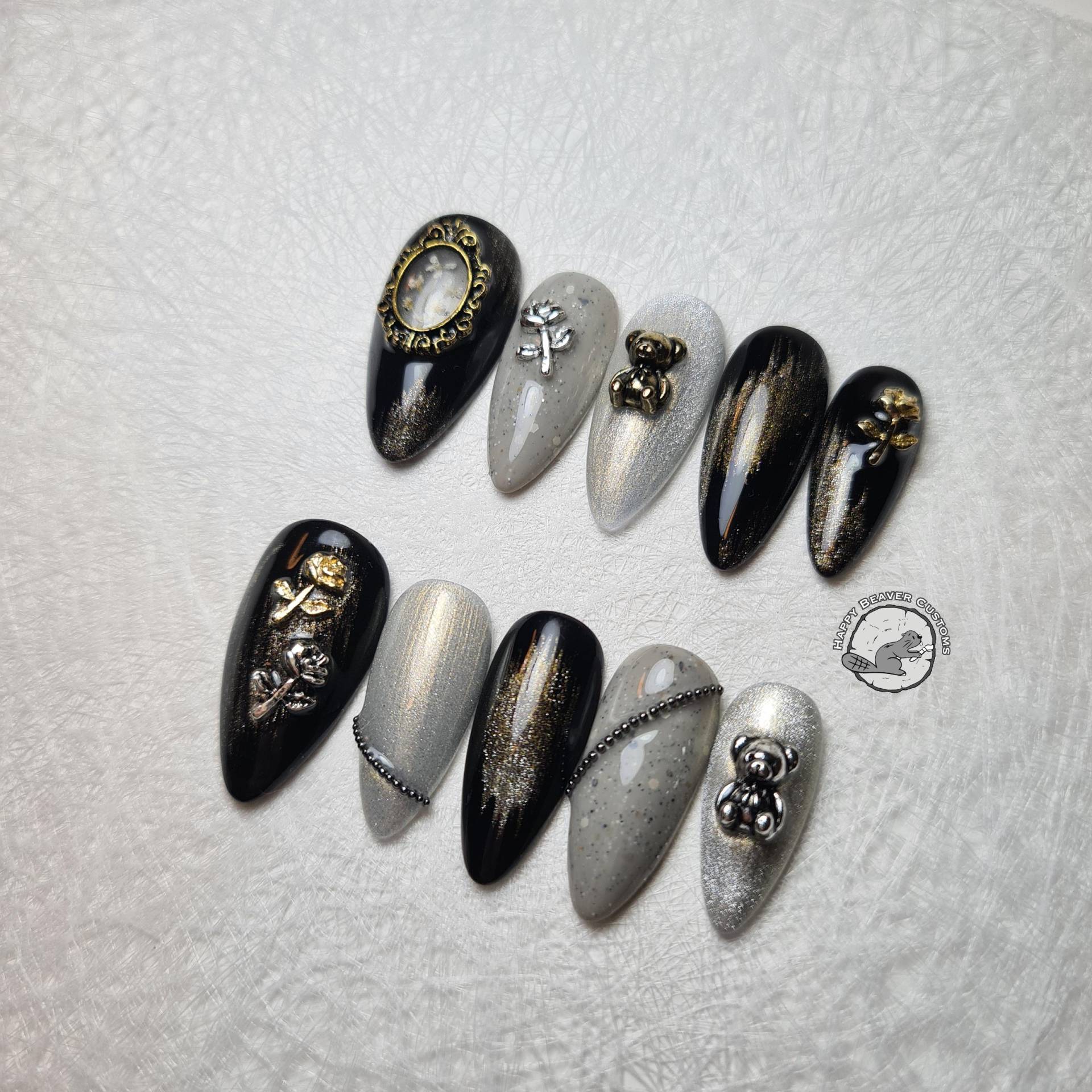 Vintage-stil 3D Press On Nails, Retro-Fashion-Nägel, Lange Nägel, Gold-Silber-Schwarzgrau-Beige-Nägel, Blumen-Teddybär-Nägel, Gel-Nagel von Etsy - HappyBeaverCustoms