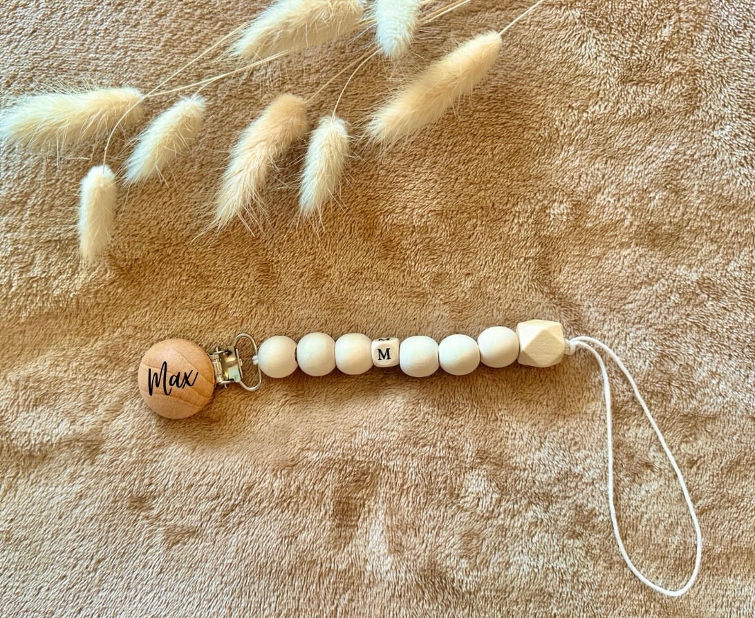 Schnullerkette Aus Holzperlen Personalisiert Mit Buchstaben Und/ Oder Namen Schnullerkette Aus Holzperlen Personalisiert Mit Buchstaben Und/ Oder Namen von Etsy - HarmonieAtelierDE