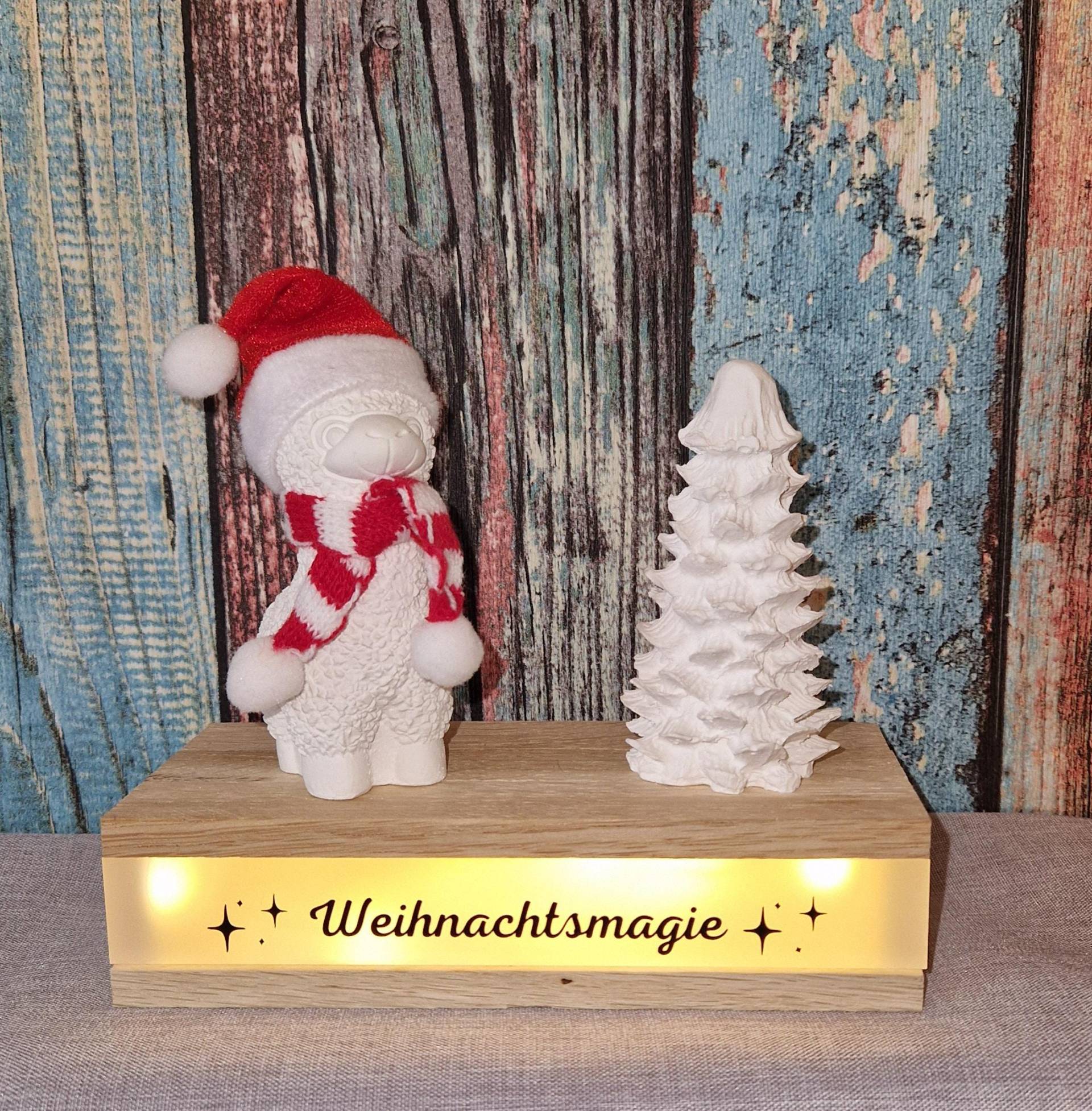Weihnachtsdeko Lama Mit Led-Licht - Holzsockel „Weihnachtsmagie" Geschenkidee Weihnachten Winterdeko Tannenbaum Handmade Deko Weihnachtsdeko Lama Mit Led-Licht - Holzsockel „Weihnachtsmagie" Geschenkidee Weihnachten Winterdeko Tannenbaum Handmade Deko von Etsy - HarmonyHandmadeWaren