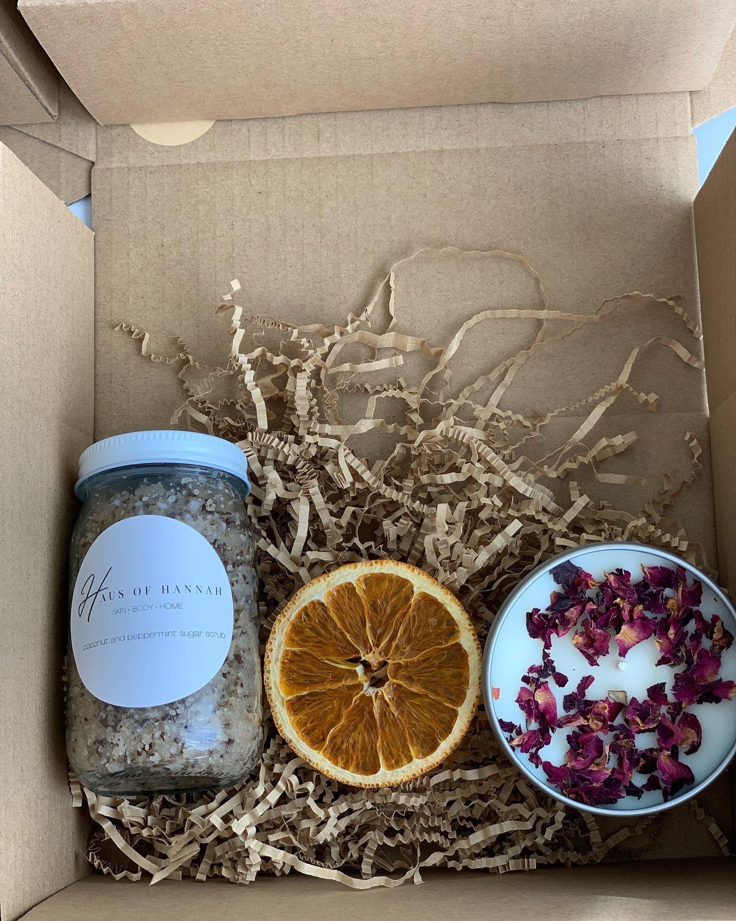 Kerze Geschenkbox Home Spa Für Sie Geburtstag Geschenk Selbstpflege Box Brautjungfern Schachtel Duftkerze Sojakerze Körperpeeling von Etsy - HausofHannahStore