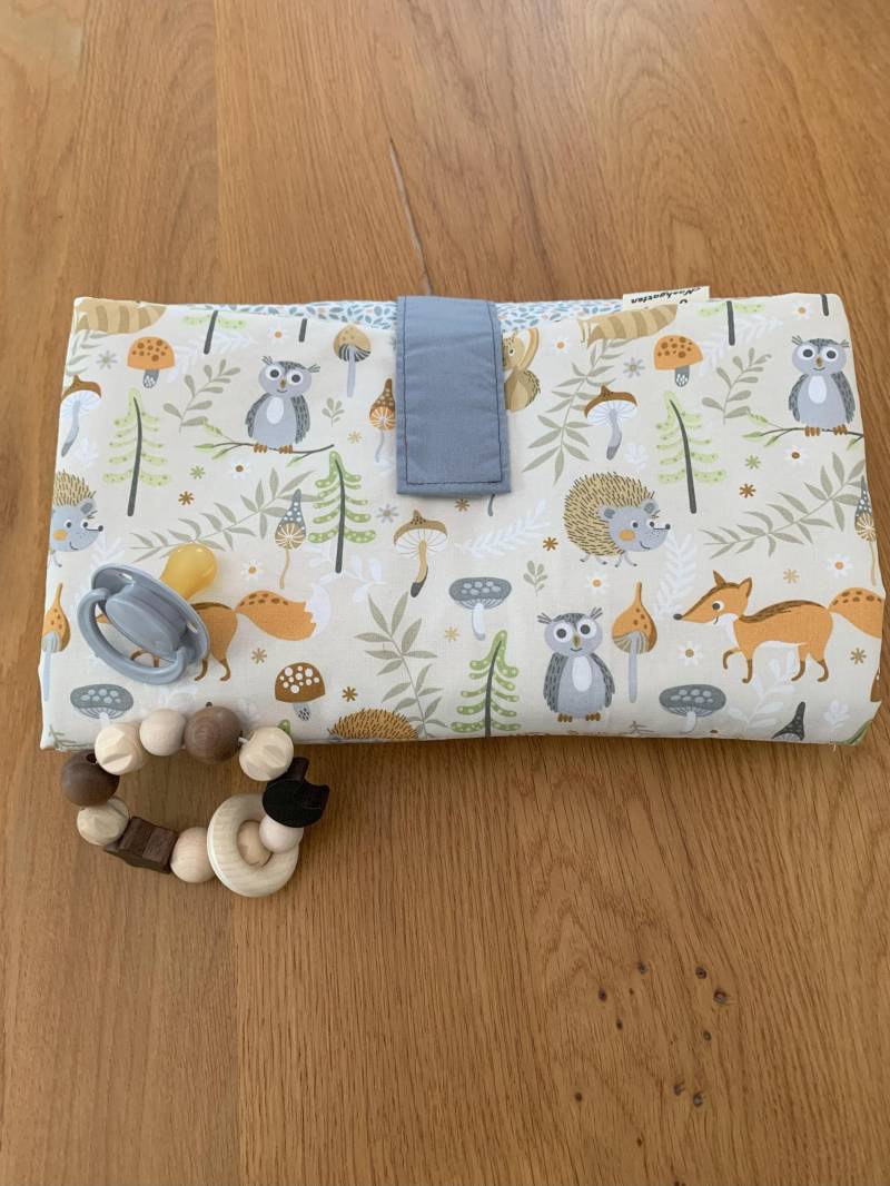 Wickelunterlage Wilma Für Unterwegs Mit Taschen Windeln, Feuchttücher Etc. Handgenäht von Etsy - HeidisNaehgarten