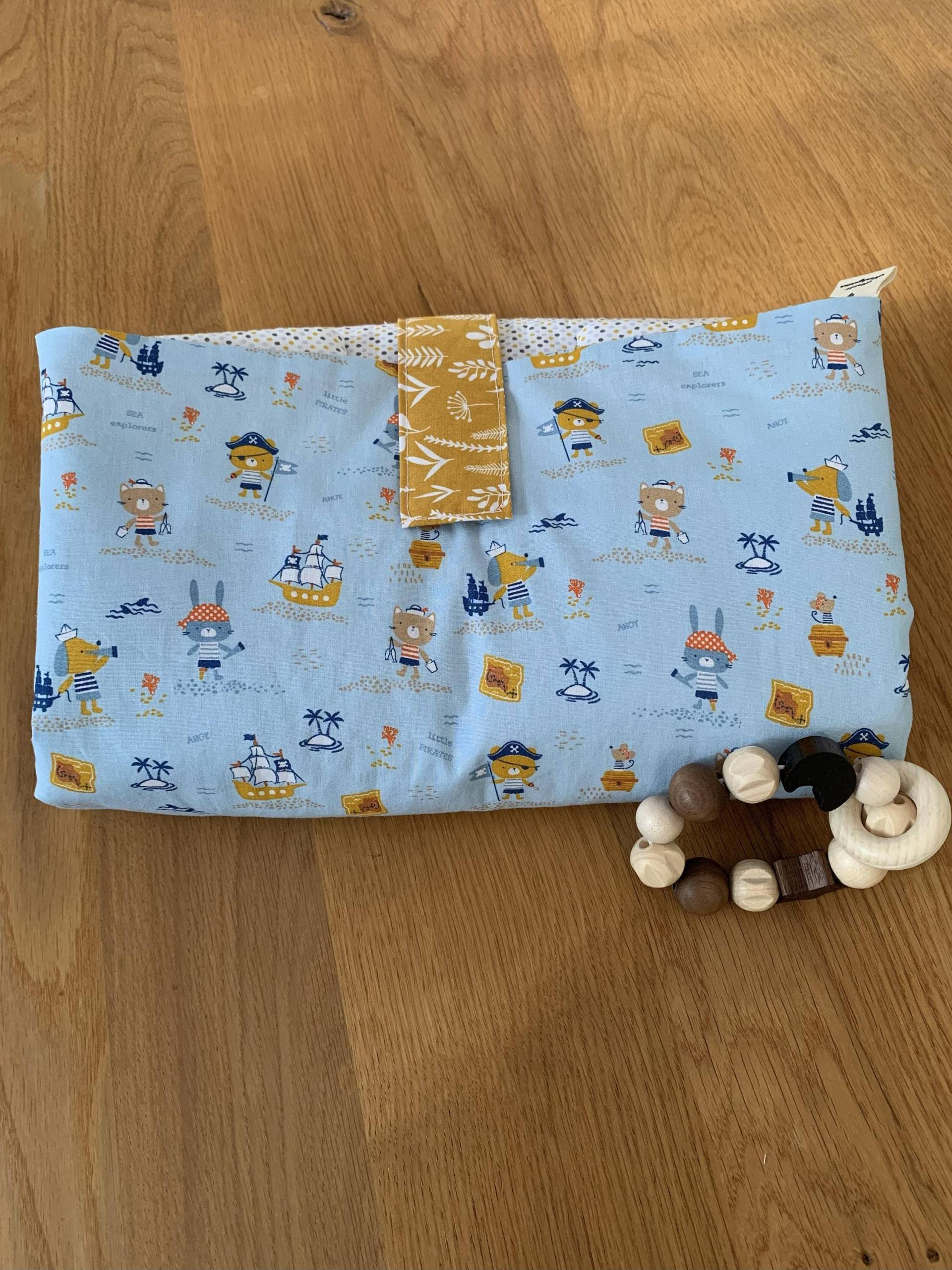 Wickelunterlage Wilma Für Unterwegs Mit Taschen Windeln, Feuchttücher Etc. Handgenäht Wickelunterlage Wilma Für Unterwegs Mit Taschen Windeln, Feuchttücher Etc. Handgenäht von Etsy - HeidisNaehgarten