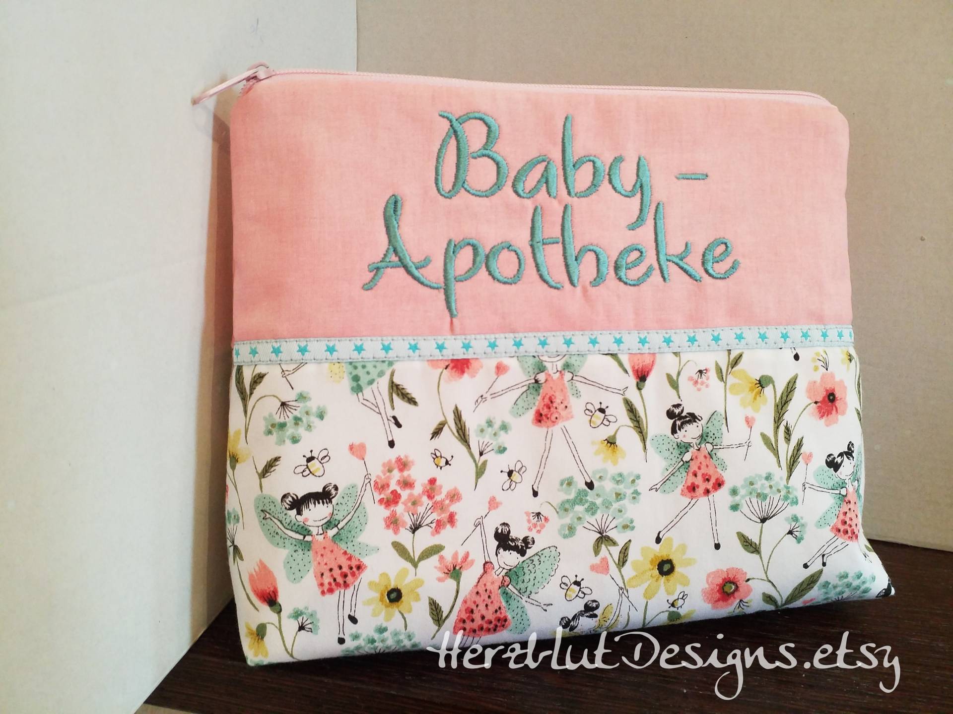 Baby Apotheke Gr.l von Etsy - HerzblutDesigns