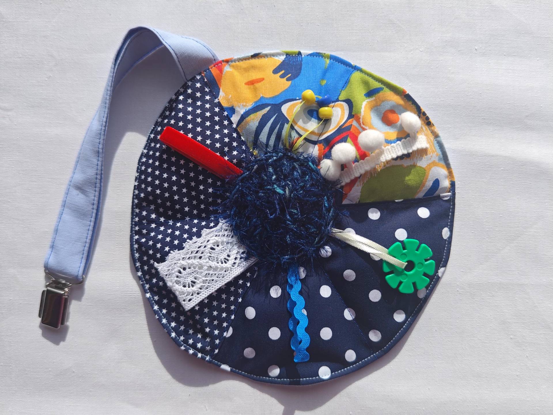 Nestel-Rad Mit 6 Fühl-Kammern Clip Für Menschen Demenz, Personalisierbar Nestel-Rad Mit 6 Fühl-Kammern Clip Für Menschen Demenz, Personalisierbar von Etsy - HerzenssacheDemenz