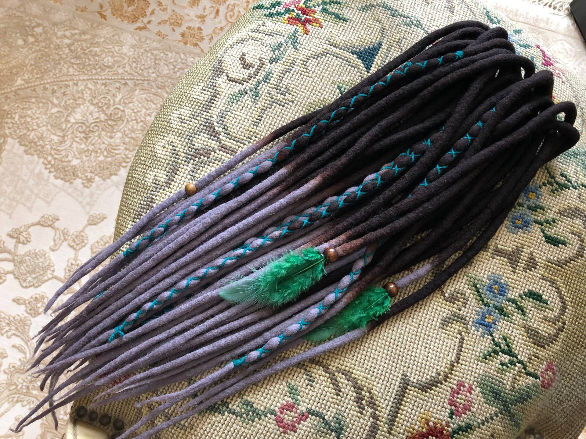 Wolle Fürchtet Ombre Dunkelbraun Auf Grauer Farbe Double Oder Single Ended Weiche Gefälschte Merino Umwickelte Dreadlocks Set Geschenk Haar von Etsy - HyggeDreads