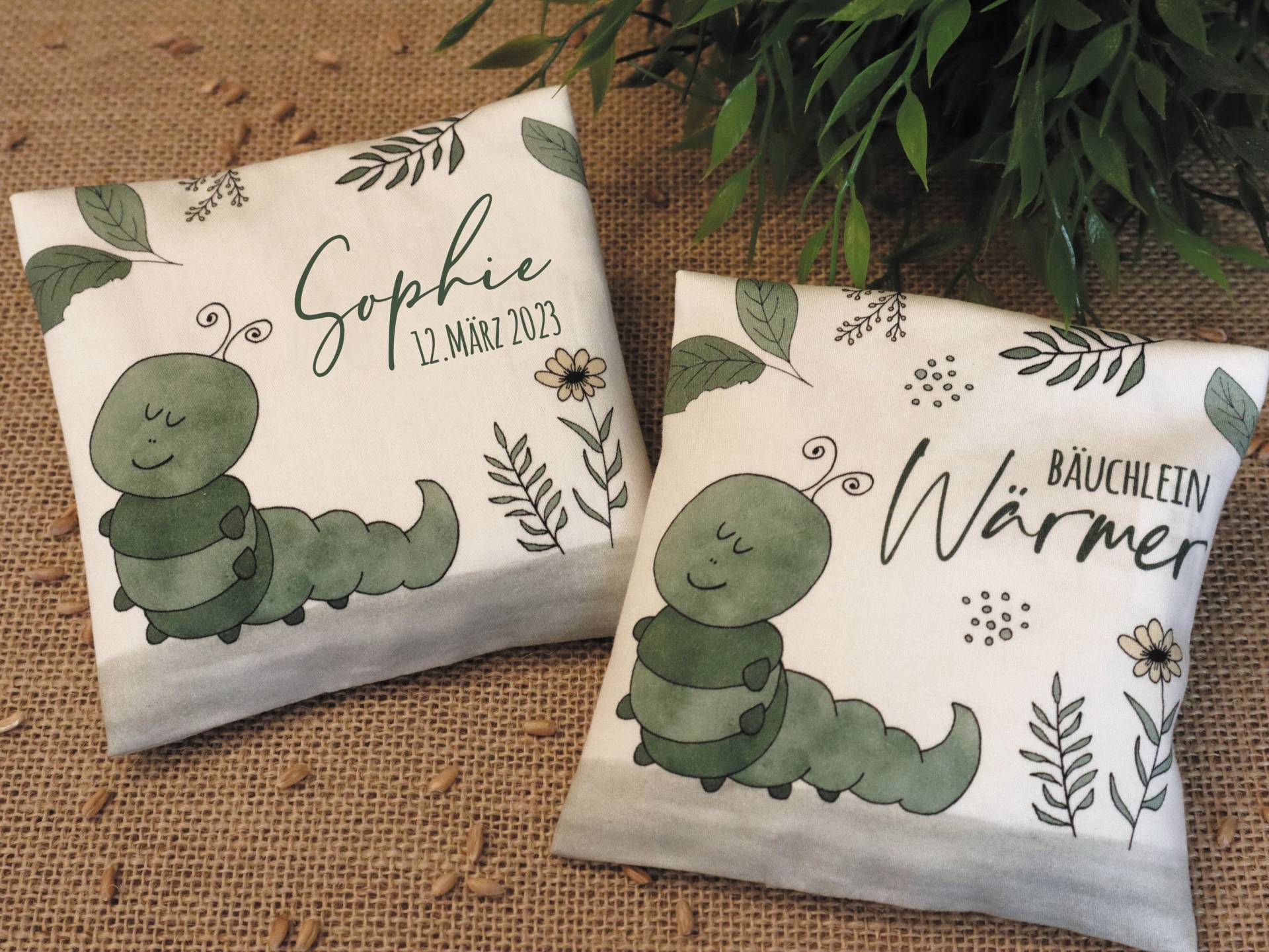 Körnerkissen Baby Personalisiert | Geschenk Zur Geburt Mit Namen & Geburtsdatum Wärmekissen Dinkelkissen Rapskissen Raupe von Etsy - Ideeschmiede