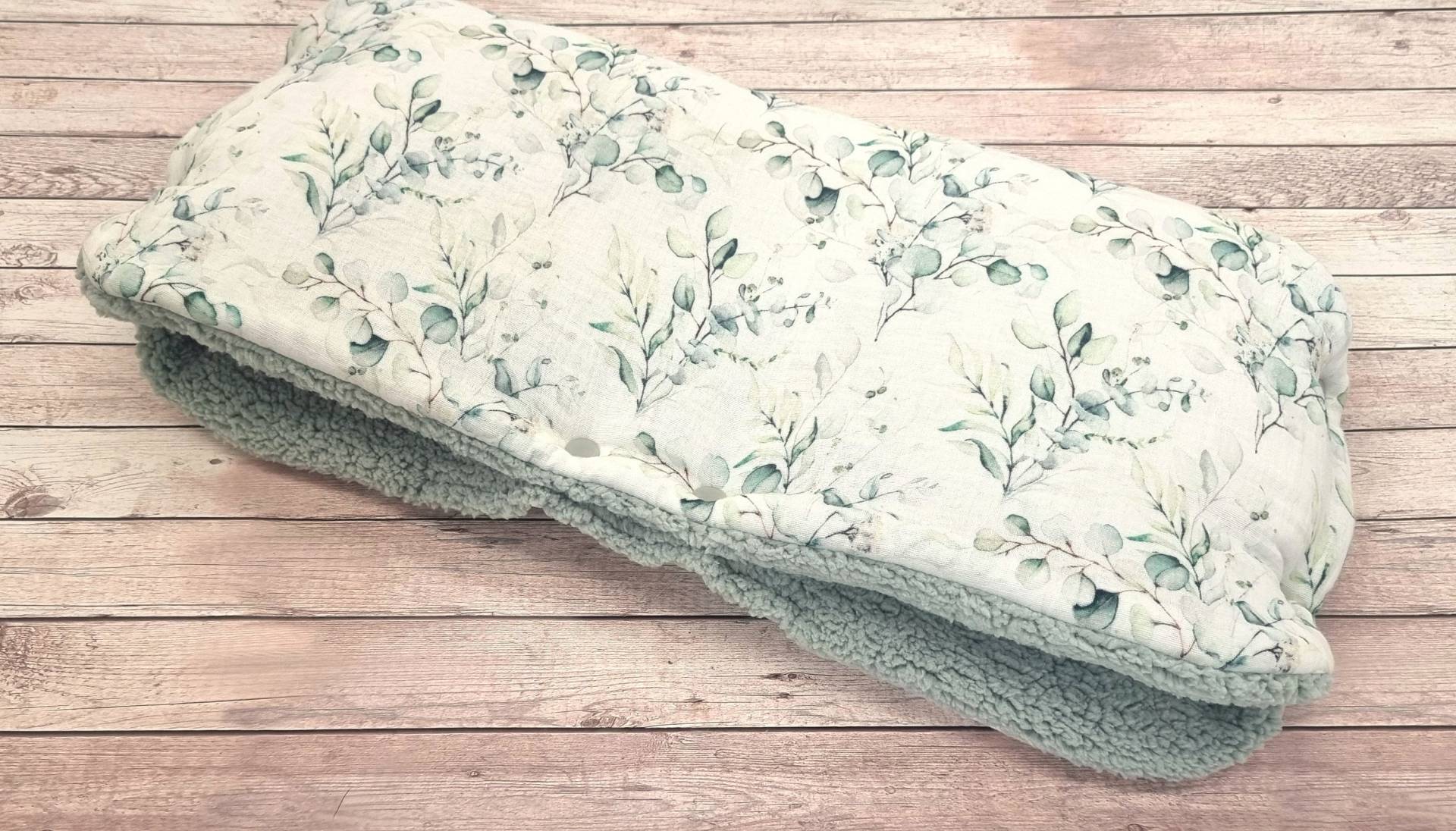 Kinderwagenmuff Mit Vlies Und Teddyplüsch, Handwärmer"Eukalyptus Grün-Weiß", Nach Wünsch Namen, Personalisierung, Winter Kinderwagenmuff Mit Vlies Und Teddyplüsch, Handwärmer"Eukalyptus Grün-Weiß", Nach Wünsch Namen, Personalisierung, Winter von Etsy - Jarkashop