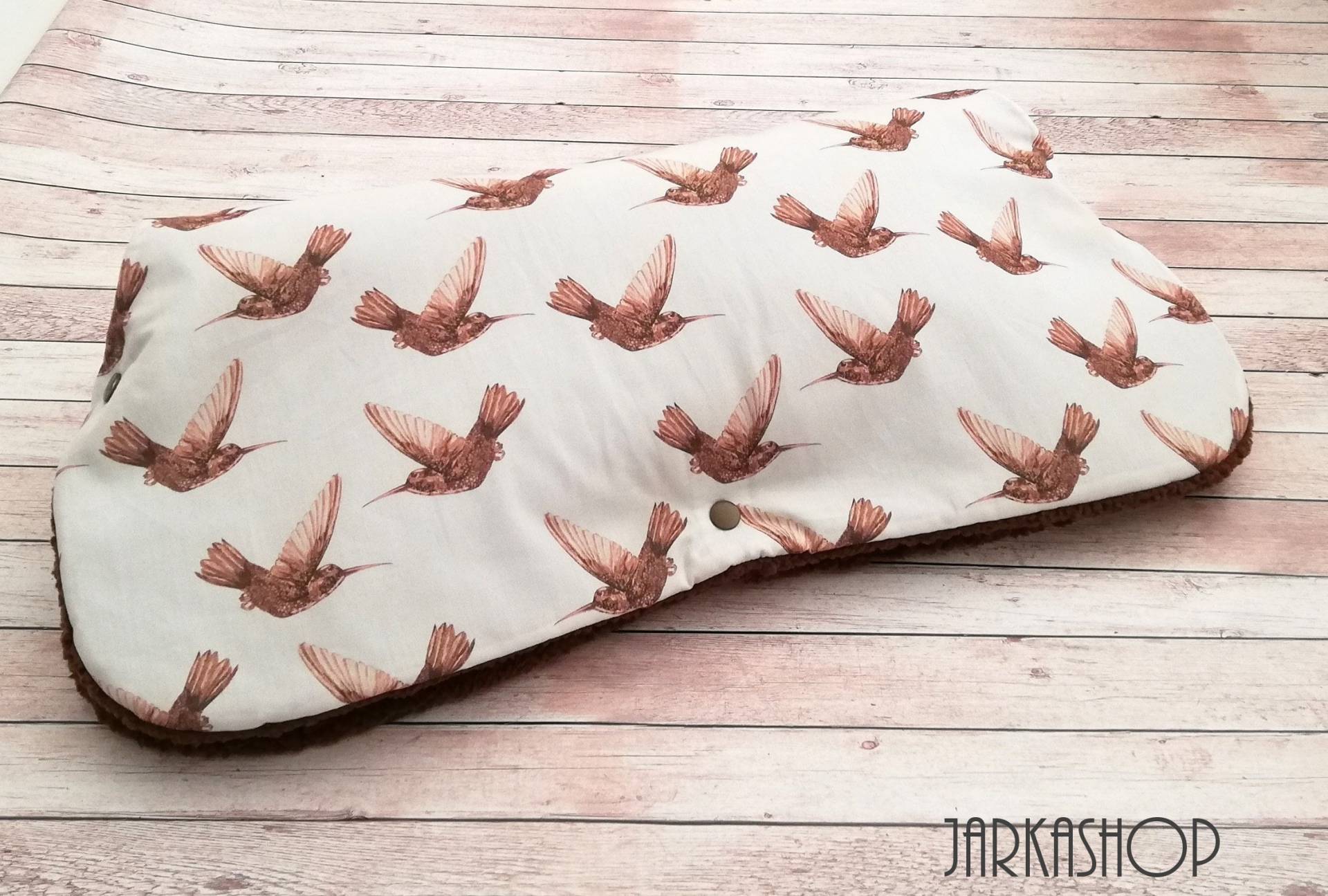 Kinderwagenmuff Mit Vlies Und Teddyplüsch, Handwärmer"Kolibri Braun-Weiß", Nach Wünsch Namen, Personalisierung, Winter Kinderwagenmuff Mit Vlies Und Teddyplüsch, Handwärmer"Kolibri Braun-Weiß", Nach Wünsch Namen, Personalisierung, Winter von Etsy - Jarkashop