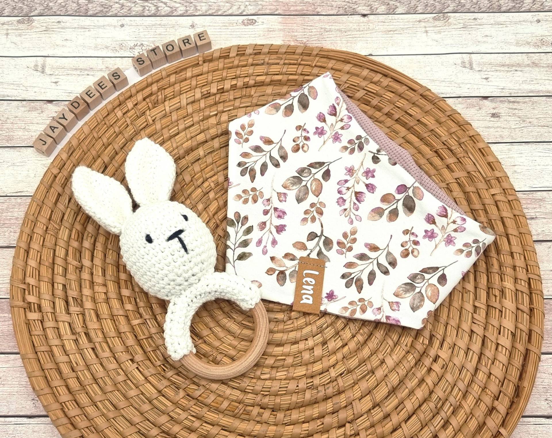 Baby Wende-Halstuch "Blümchen Altrosa-Beige" Jersey, Waffelstrick, Dreiecktuch, Lätzchen, Spucktuch, Sabberlätzchen, Sabbertuch, Halstuch Mit Namen von Etsy - JayDeesStore