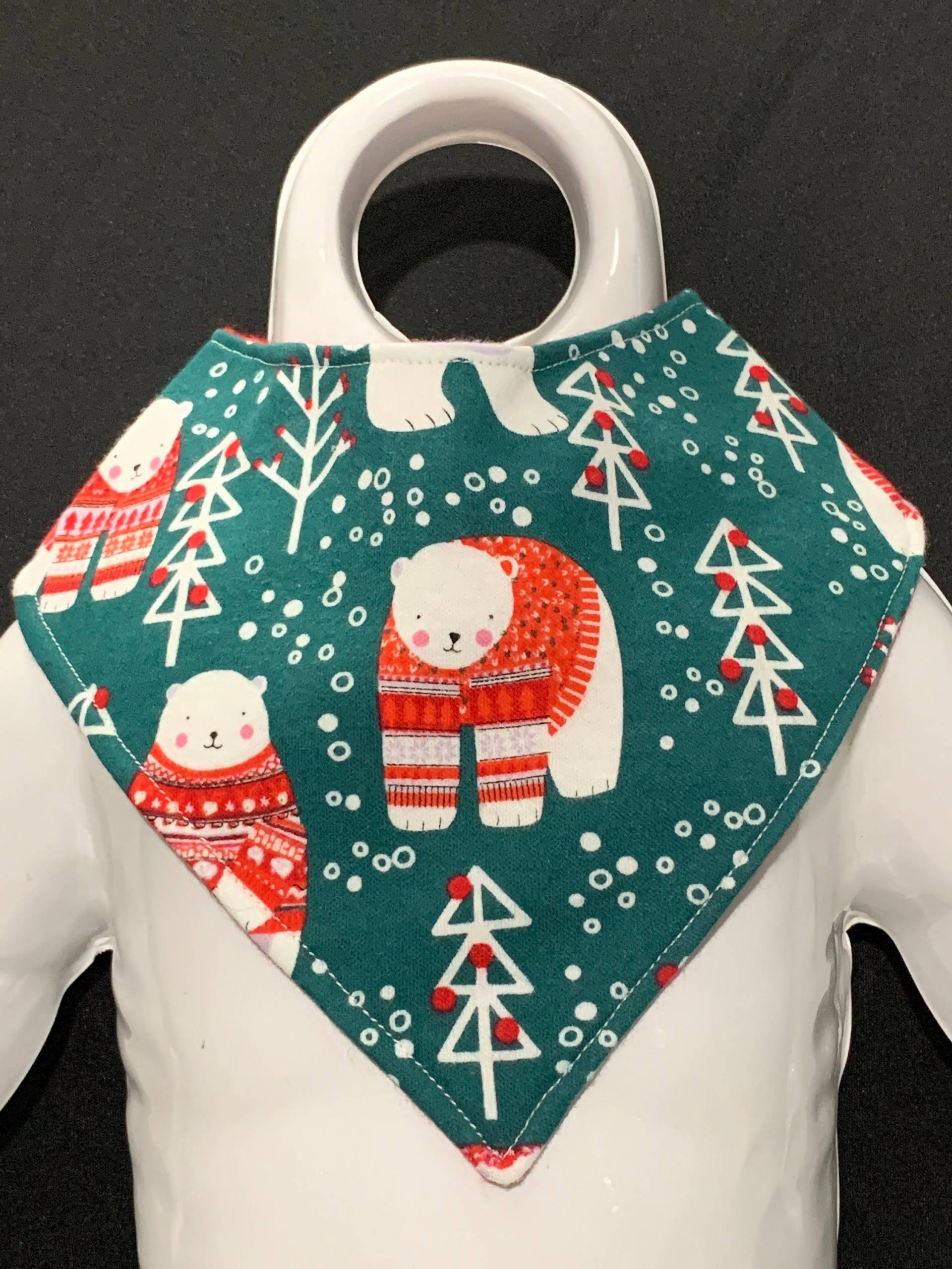Eisbären in Pullover B-Dry Sabber Bib/Bubdana/Bandana Bib Eisbären in Pullover B-Dry Sabber Bib/Bubdana/Bandana Bib von Etsy - JaydieBugandB