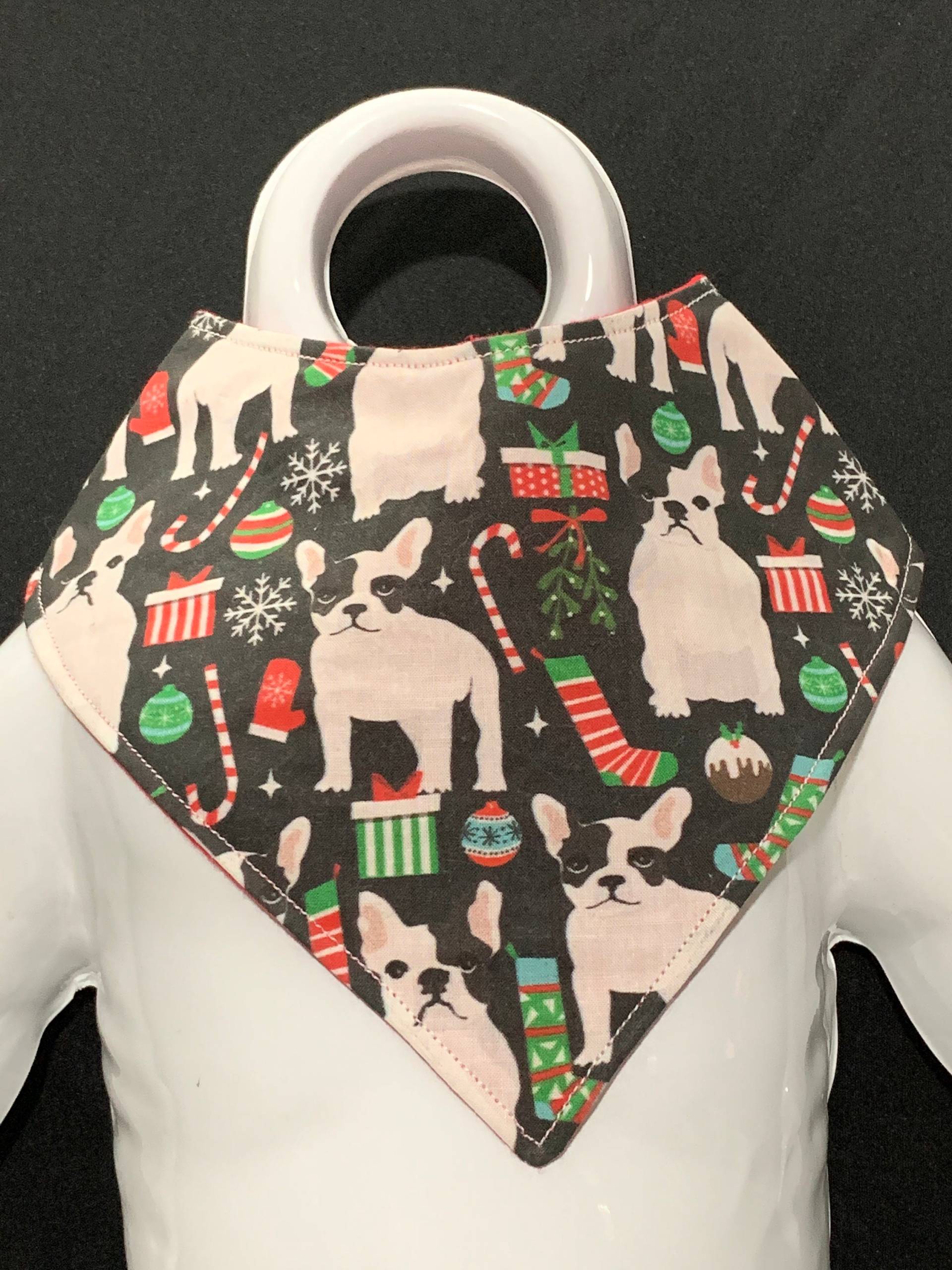 Frenchies Christmas B-Dry Drool Bib/Bibdana/Bandana Bib Frenchies Christmas B-Dry Drool Bib/Bibdana/Bandana Bib von Etsy - JaydieBugandB