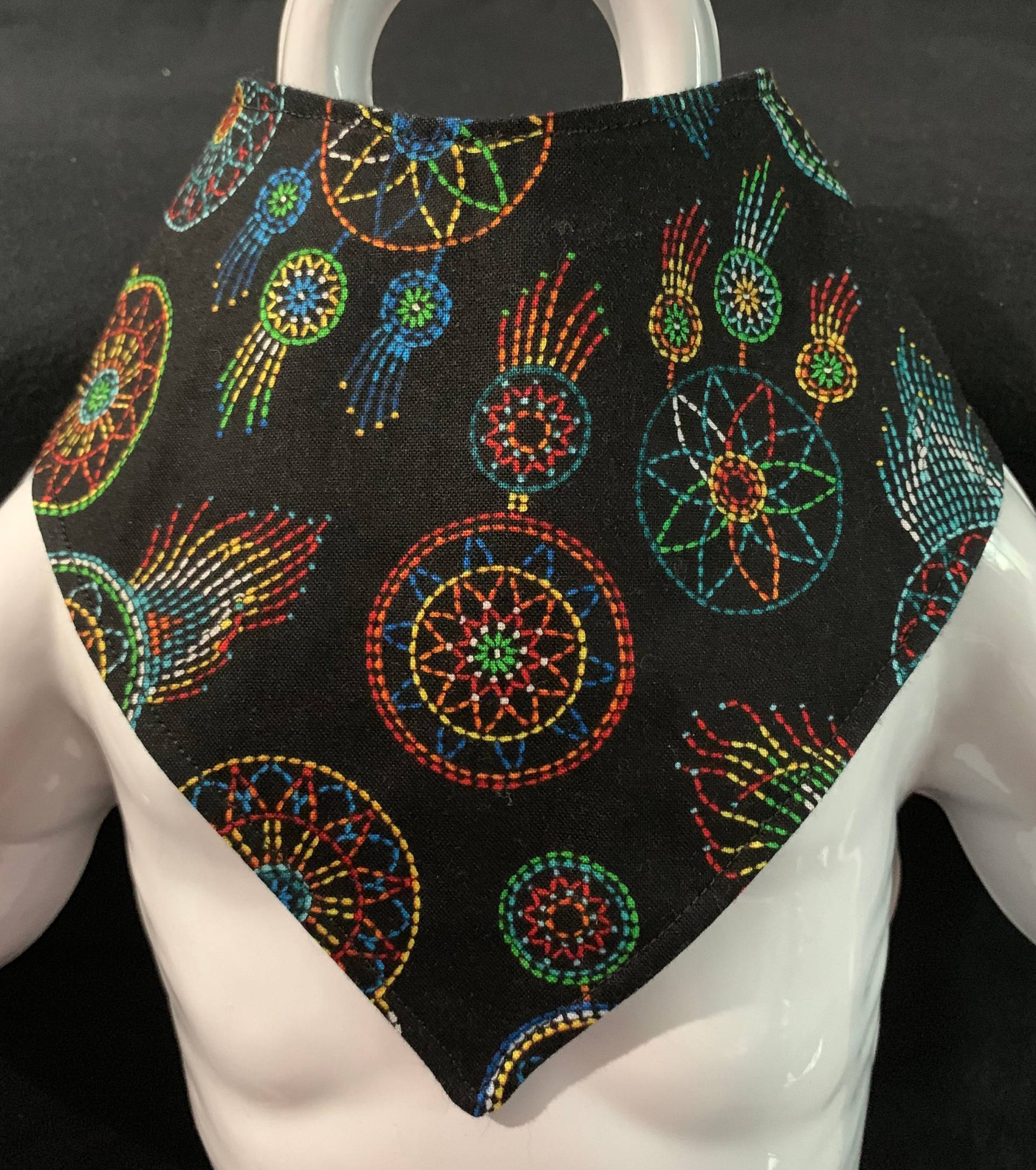 Traumfänger B-Dry Drool Bib Traumfänger B-Dry Drool Bib von Etsy - JaydieBugandB