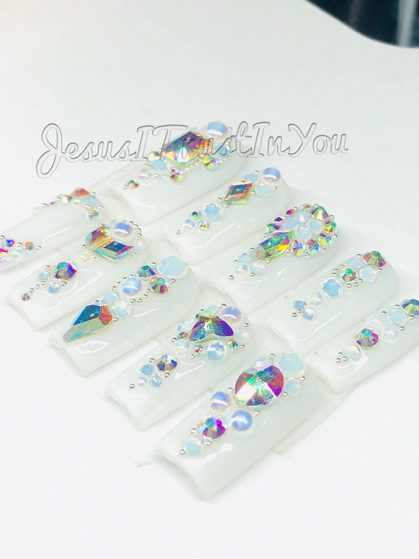 Beauty - Regular Sqaure Gel Press On Nails| Wiederverwendbare Nägel | Lange Geschenke Für Sie| Strasssteine Makartt Dnd Kleber Auf von Etsy - JesusItrustInYouCo