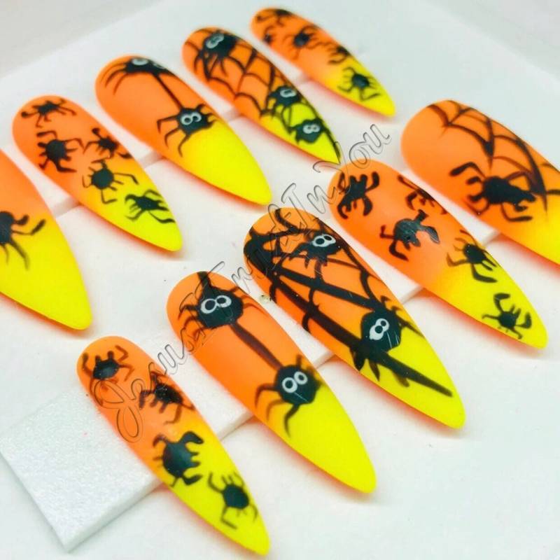 Spider Web - Halloween Gel Poliert Press On Nails von Etsy - JesusItrustInYouCo