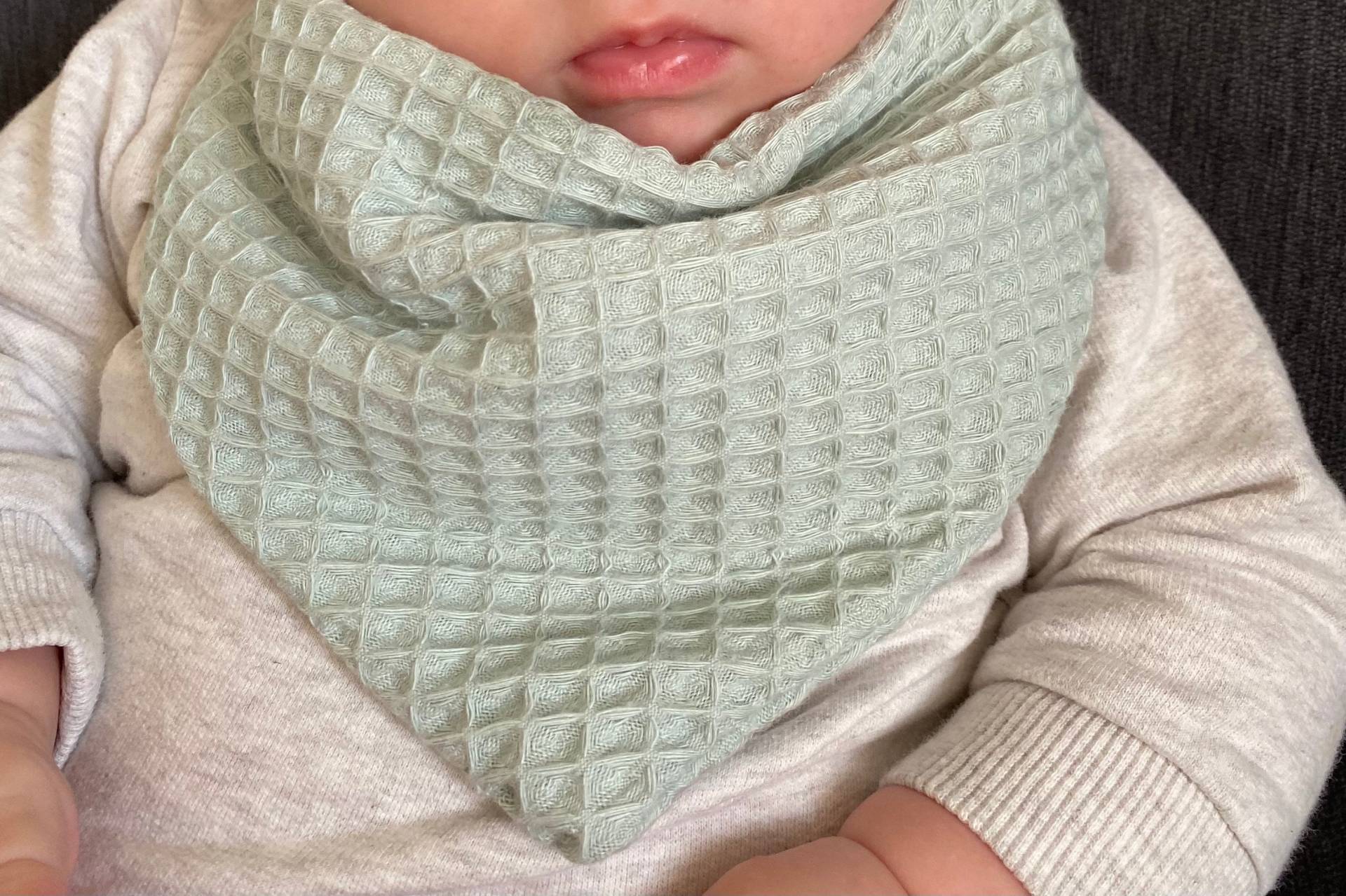 Lätzchen/Schal Baby Hellrosa Hellgrün Waffelpique Lätzchen/Schal Baby Hellrosa Hellgrün Waffelpique von Etsy - JuHuHandmade