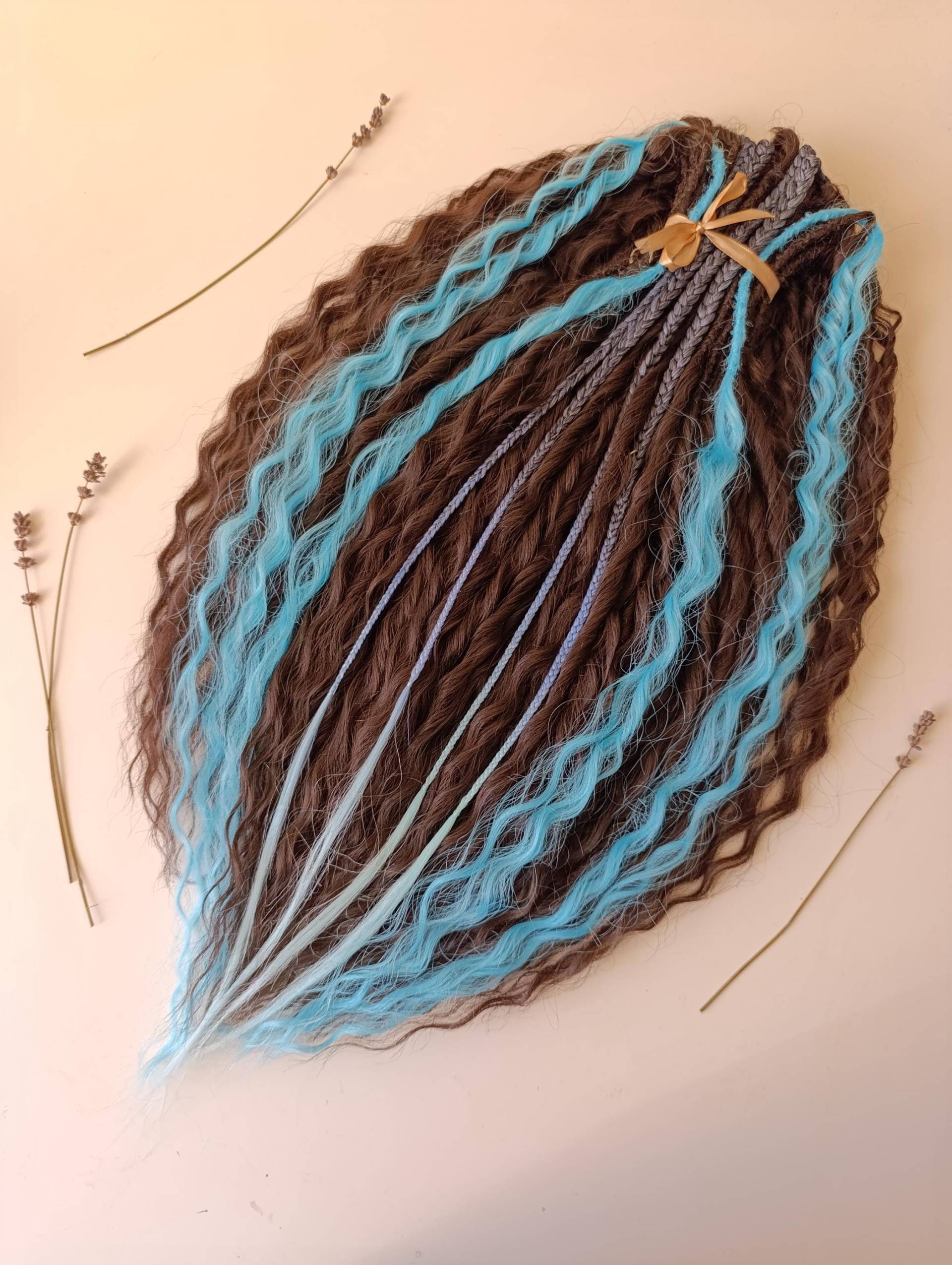Blaue Zöpfe in Braun Handmade Curly Dreads De/Distressed Long Wavy Hair Blaue Zöpfe in Braun Handmade Curly Dreads De/Distressed Long Wavy Hair von Etsy - KIRINDREADS