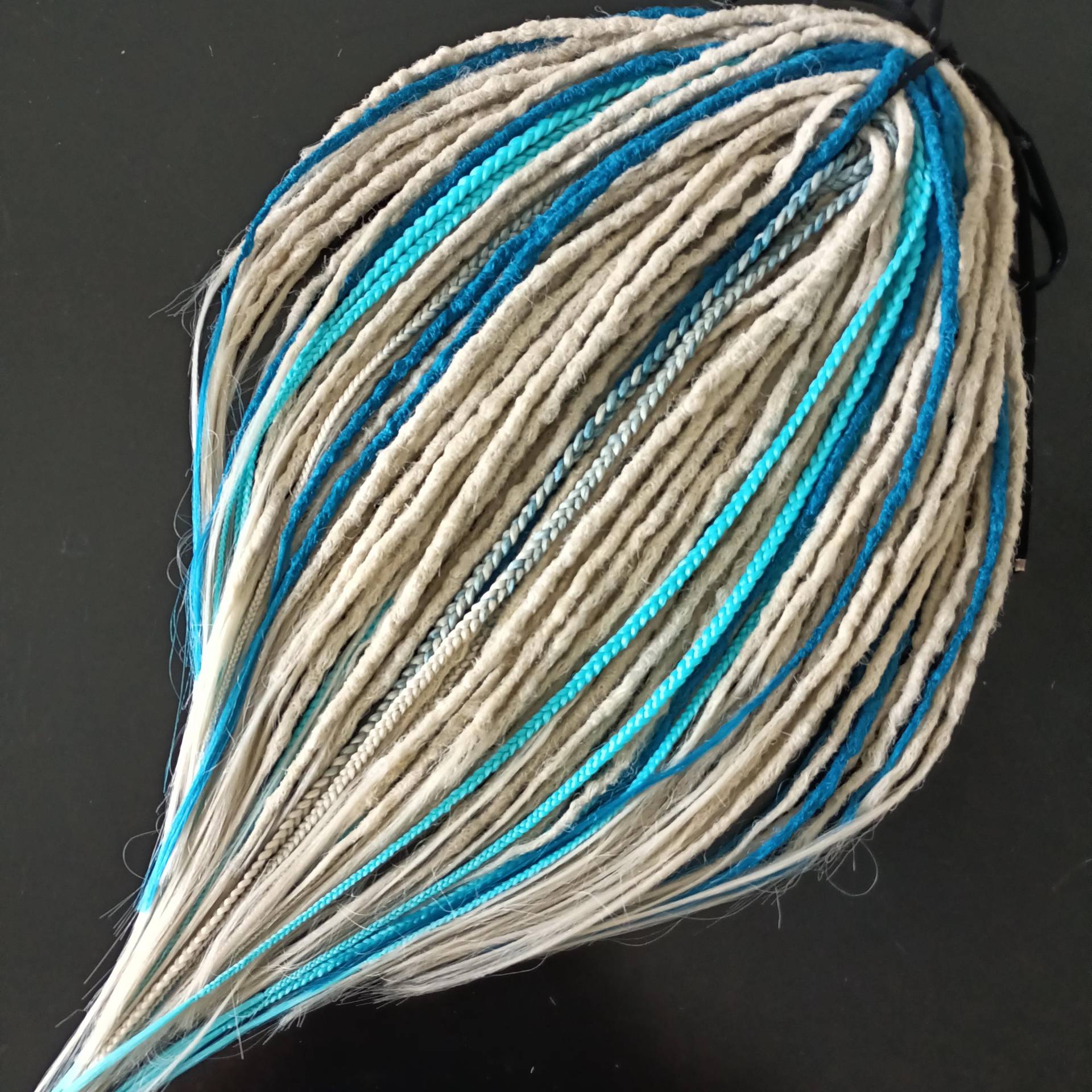 Platinblonde Scandy Style Dreads - Kanekalon Kunsthaarexpander Platinblonde Scandy Style Dreads - Kanekalon Kunsthaarexpander von Etsy - KIRINDREADS