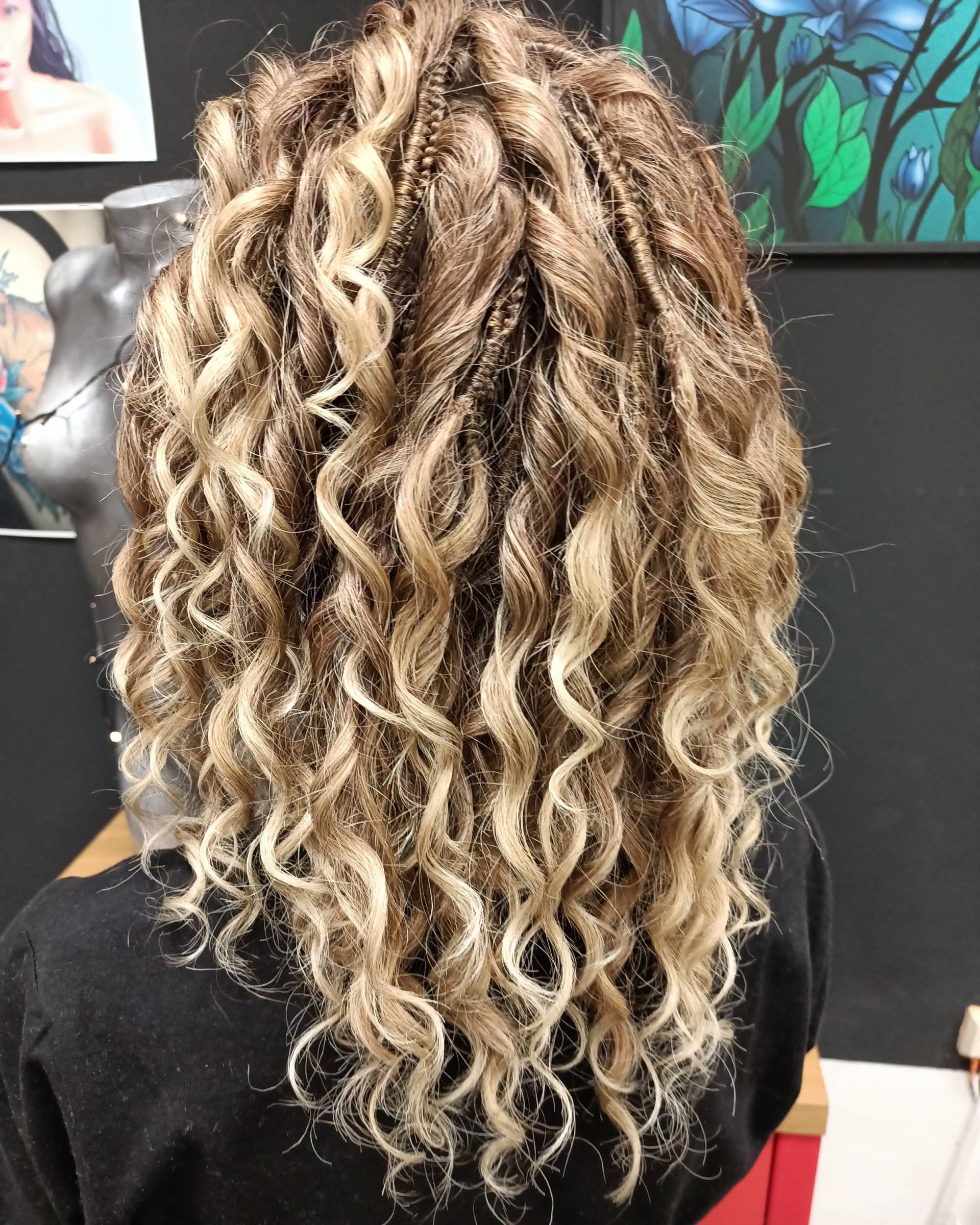 Braune Bis Blond Lockige Haarverlängerungen, Doppelende, Kunstfaser Boho Zopf in Locken, Natürlicher Look Gehäkelte Dreadlockverlängerungen Mit von Etsy - KIRINDREADS