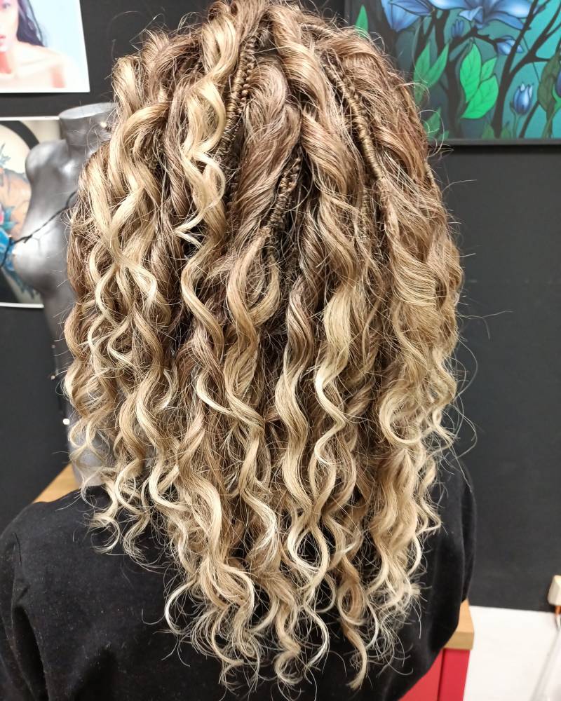 Braune Bis Blond Lockige Haarverlängerungen, Doppelende, Kunstfaser Boho Zopf in Locken, Natürlicher Look Gehäkelte Dreadlockverlängerungen Mit von Etsy - KIRINDREADS