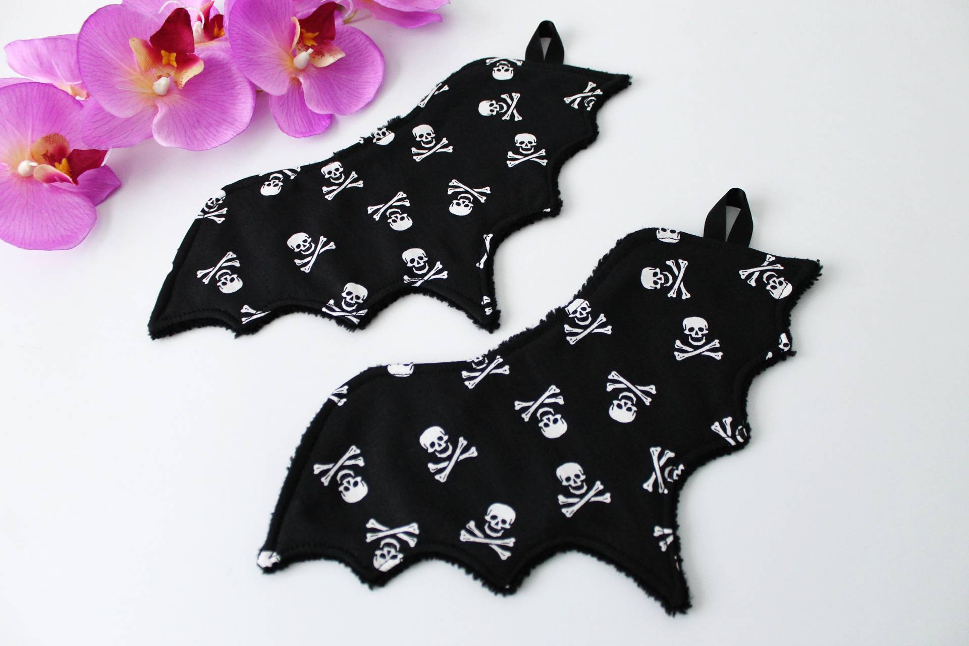 Individuelle Waschpads Waschbare Reinigungspads Fledermaus Abschminkpads "Fledermaus Flitzi" Mit Aufhängung "Totenkopf" von Etsy - KathiKaboom