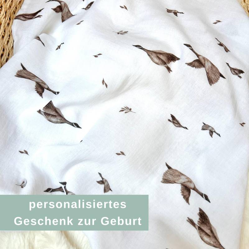 Musselintuch Baby - Geschenk Zur Geburt Spucktuchpersonalisiert Mulltuch Gänse Wildgänse Vögel Tiere von Etsy - Kejki