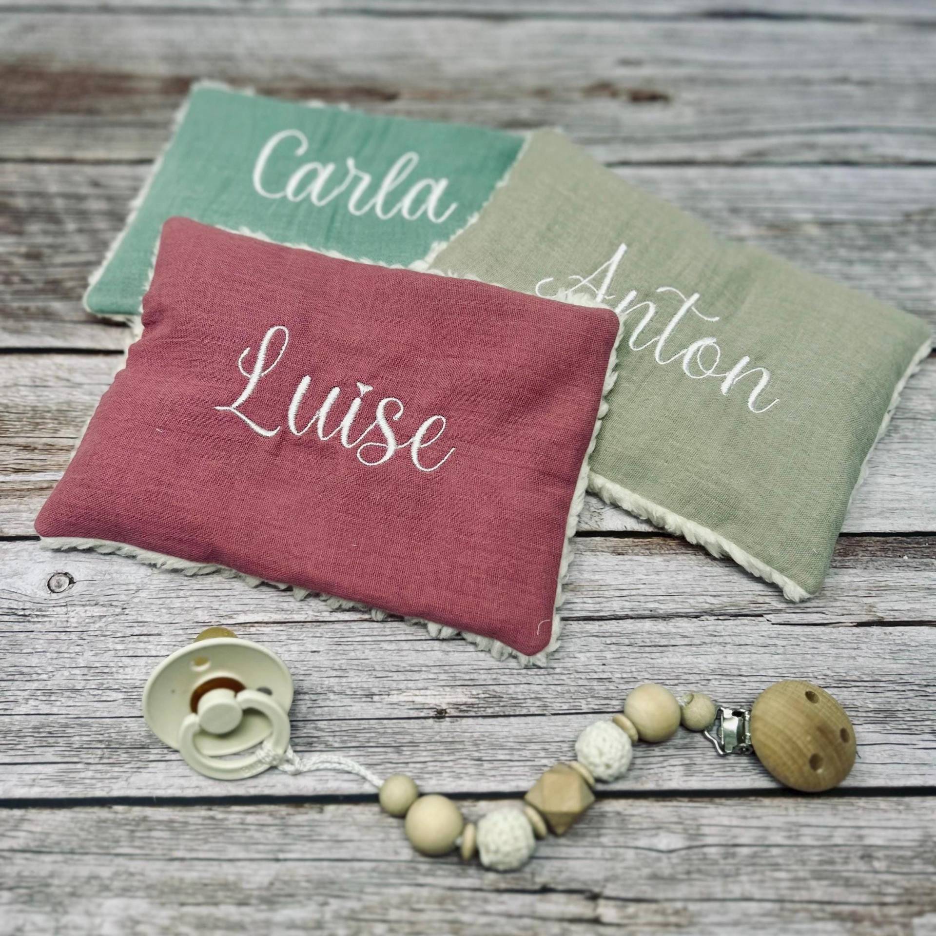 Wärmekissen Baby Mit Namen - Körnerkissen Personalisiert Geschenk Zur Geburt Traubenkernkissen von Etsy - Kejki