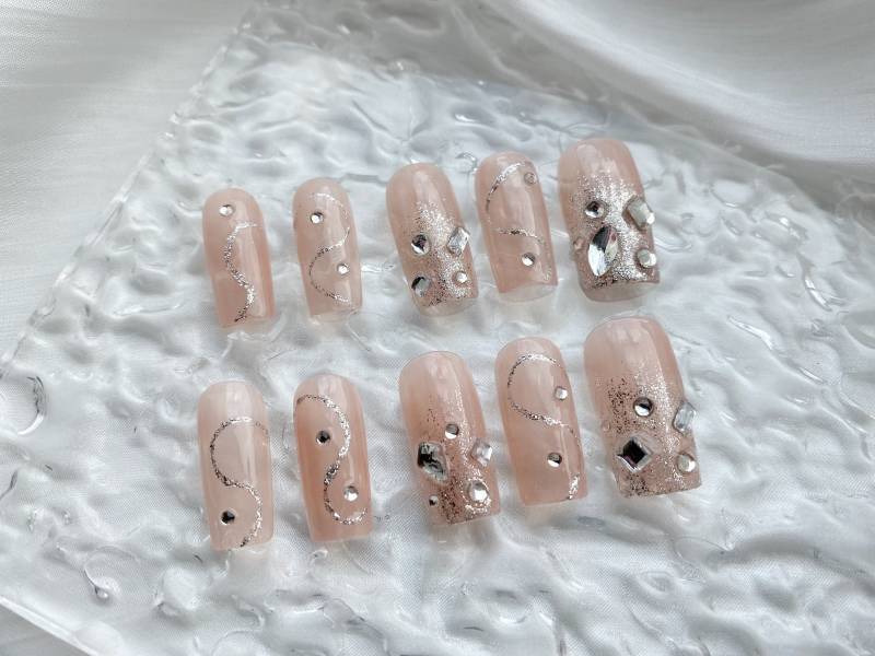 Funkelnde Diamanten Drücken Sie Auf Die Nägel von Etsy - KellyNailShop