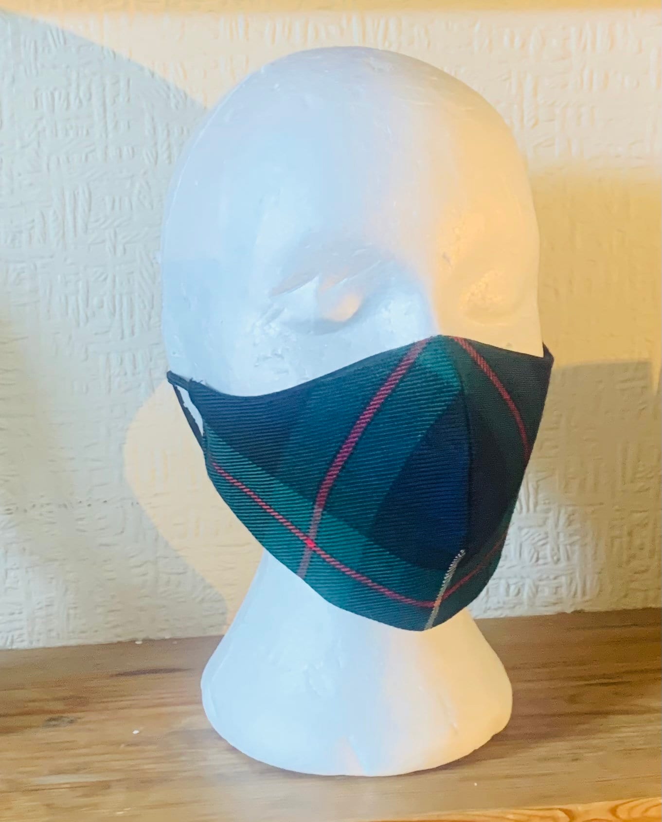 Robertson Tartan Gesichtsmaske von Etsy - Kiltqueenstudio