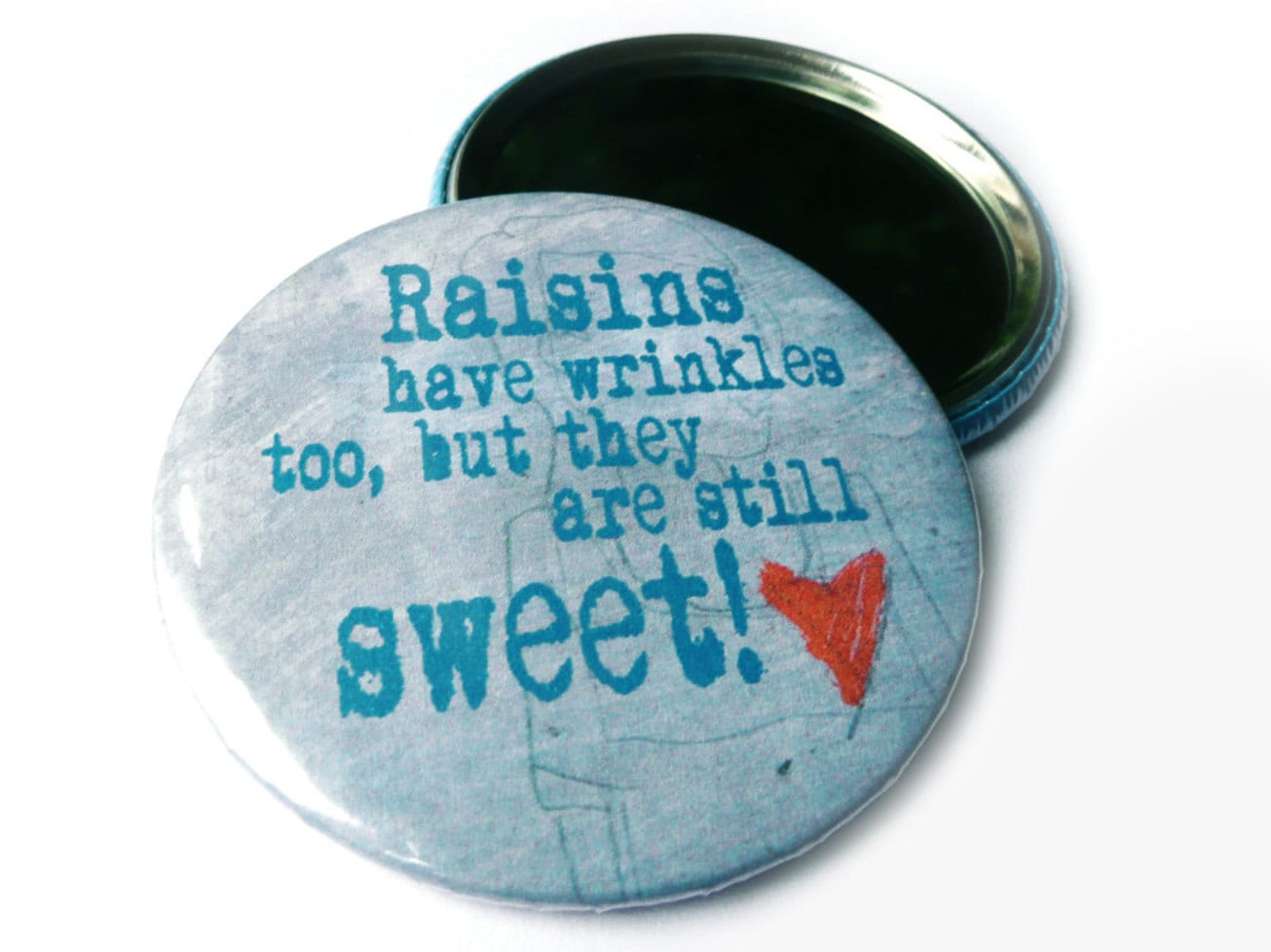 Raisins Have Wrinkles Too, But They Are Still Sweet. Taschenspiegel, 59mm von Etsy - KirschbluetenTsunami