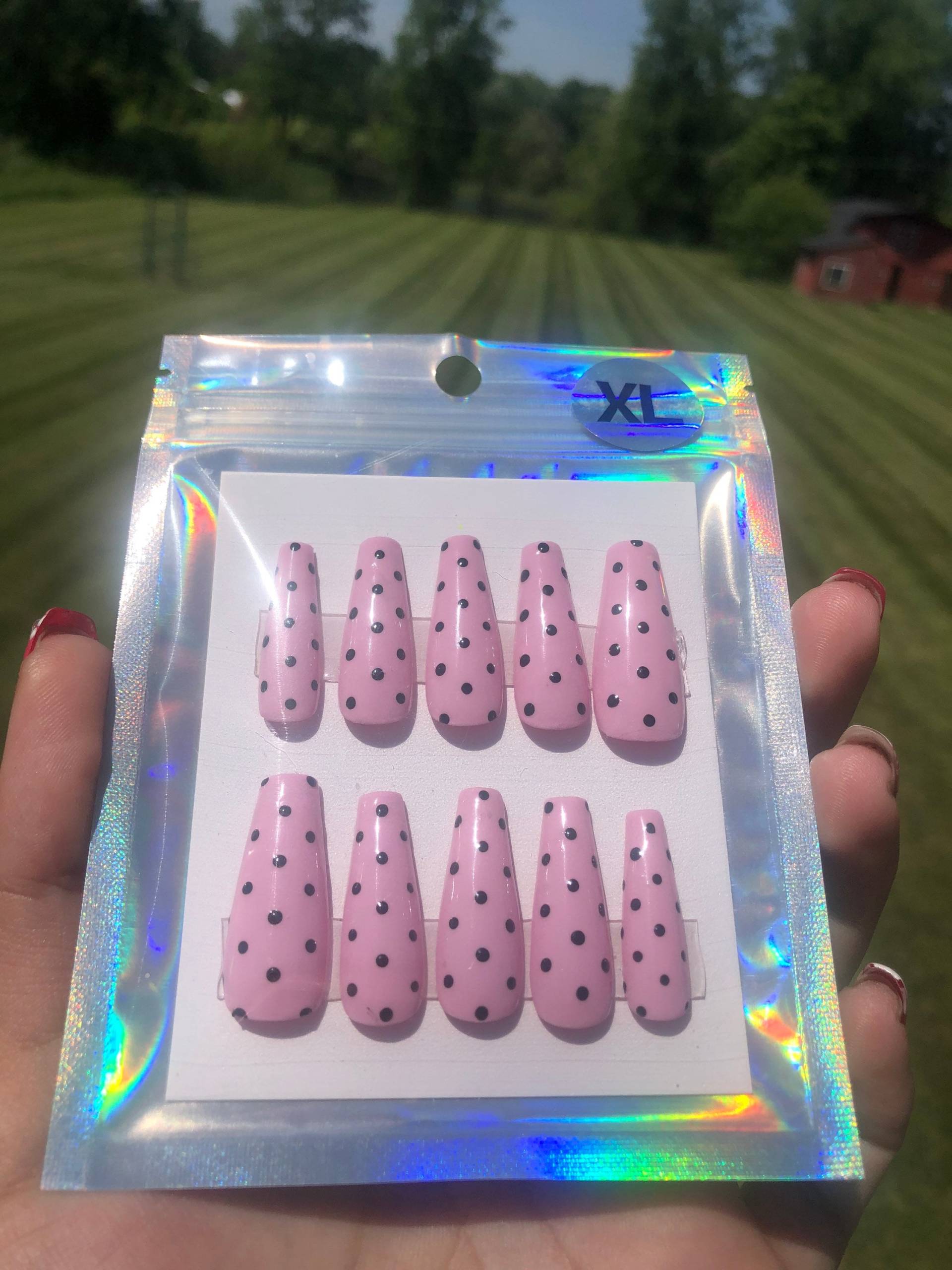 Pink Polka Dot Handgemachte Press On Nails Größe Xl von Etsy - KitkatClawsNails