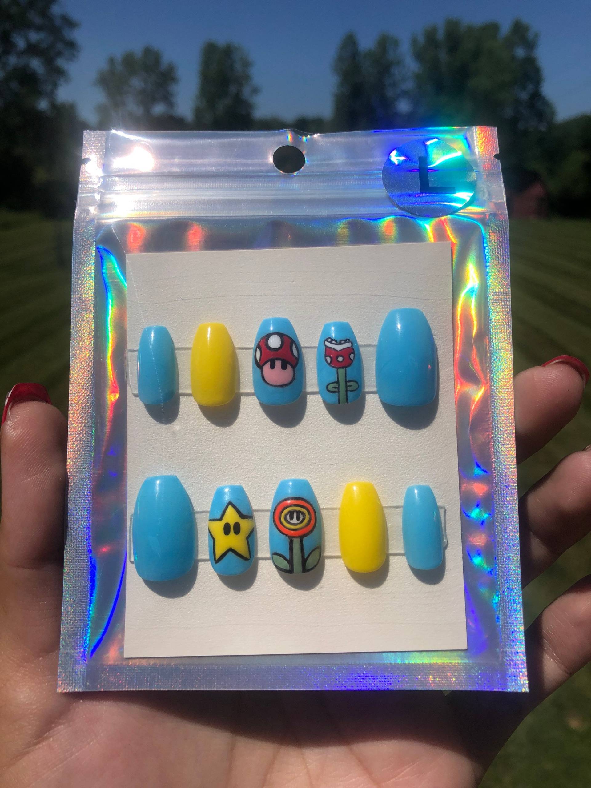 Super Mario Handgemachte Press On Nails Größe L von Etsy - KitkatClawsNails