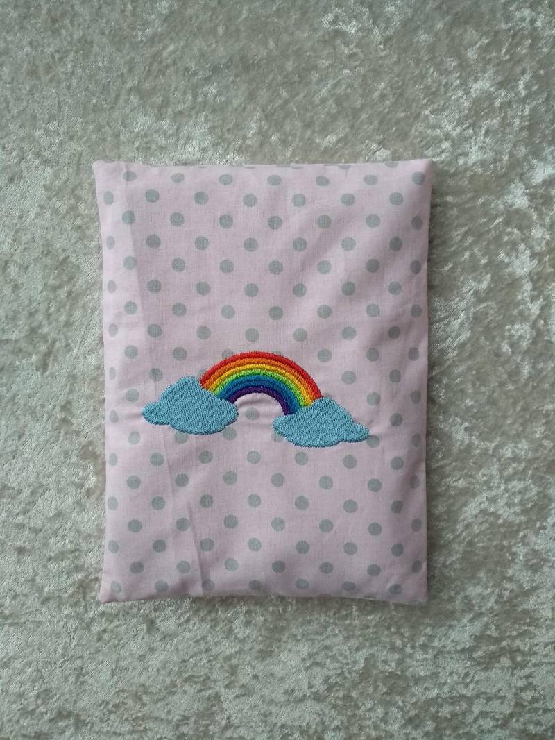 Wärmekissen, Regenbogen-stickerei, Hellrosa-Grau von Etsy - KleineWohlmanufaktur