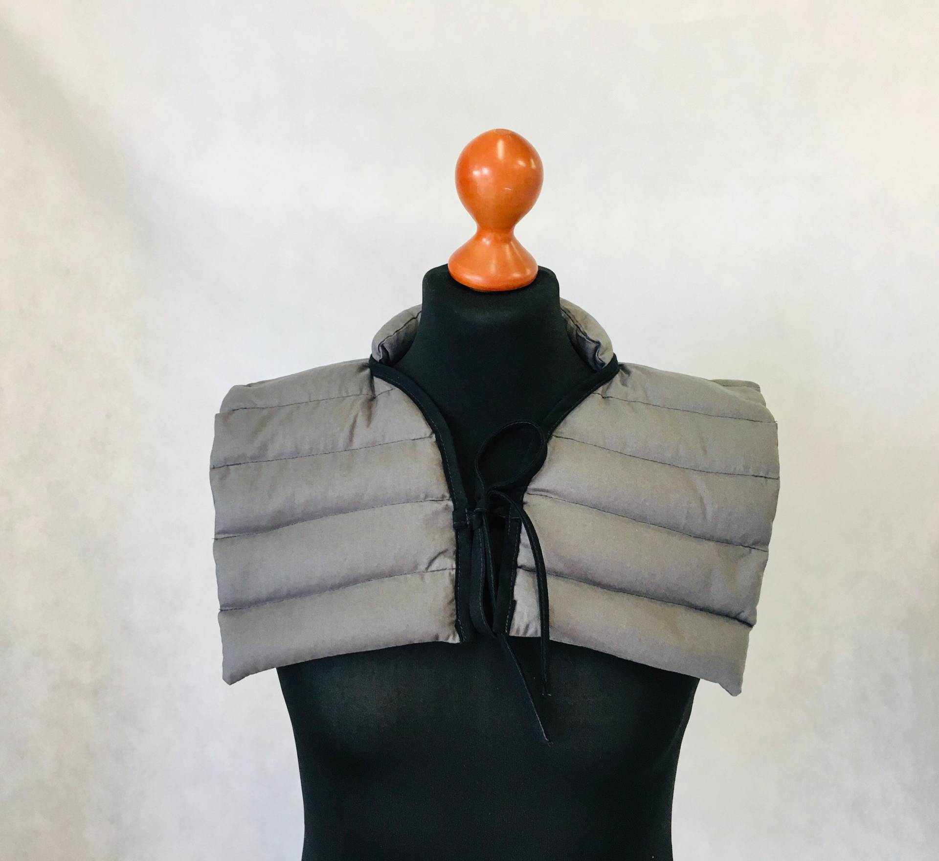 xxl Nackenkissen - Wärmekissen , Körnerkissen „ Grau xxl Nackenkissen - Wärmekissen , Körnerkissen „ Grau von Etsy - KleinesAtelier