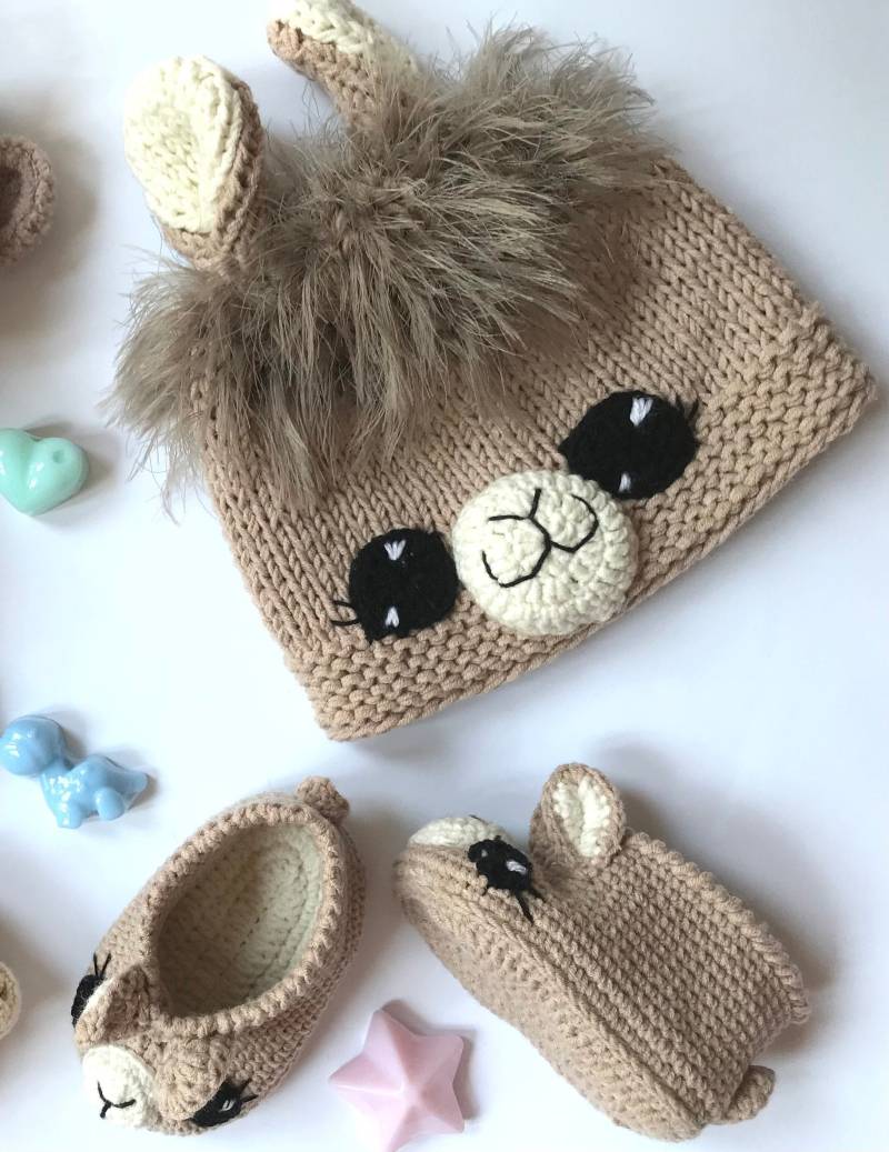 Lama-Set, Schwangerschaftsgeschenk Für Mama, Beste Neugeborenen-Schuh-Lama-Box, Werdende Mama-Set, Frischgebackene Eltern, Glückwünsche von Etsy - KnittedAnimalsHats