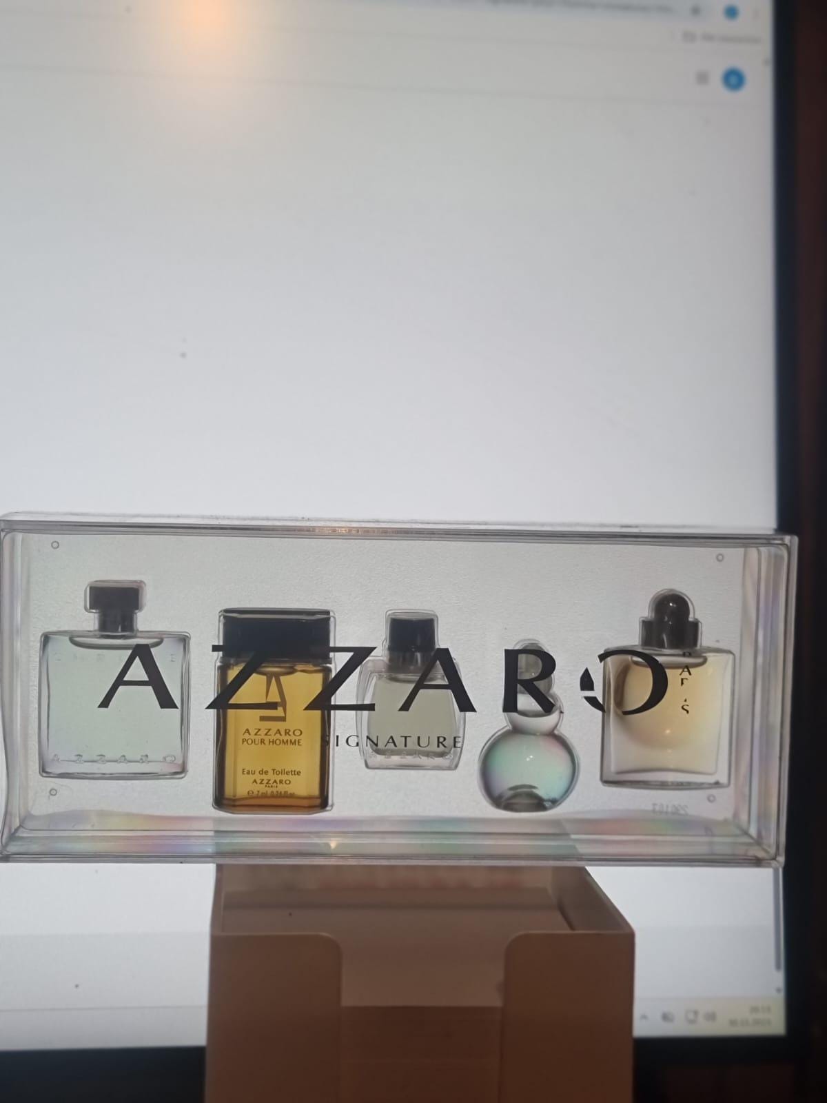 Miniaturparfums Im Geschenketui Von Azzaro , Männer Eau De Toilette Miniaturparfums Im Geschenketui Von Azzaro , Männer Eau De Toilette von Etsy - KreativDHuber