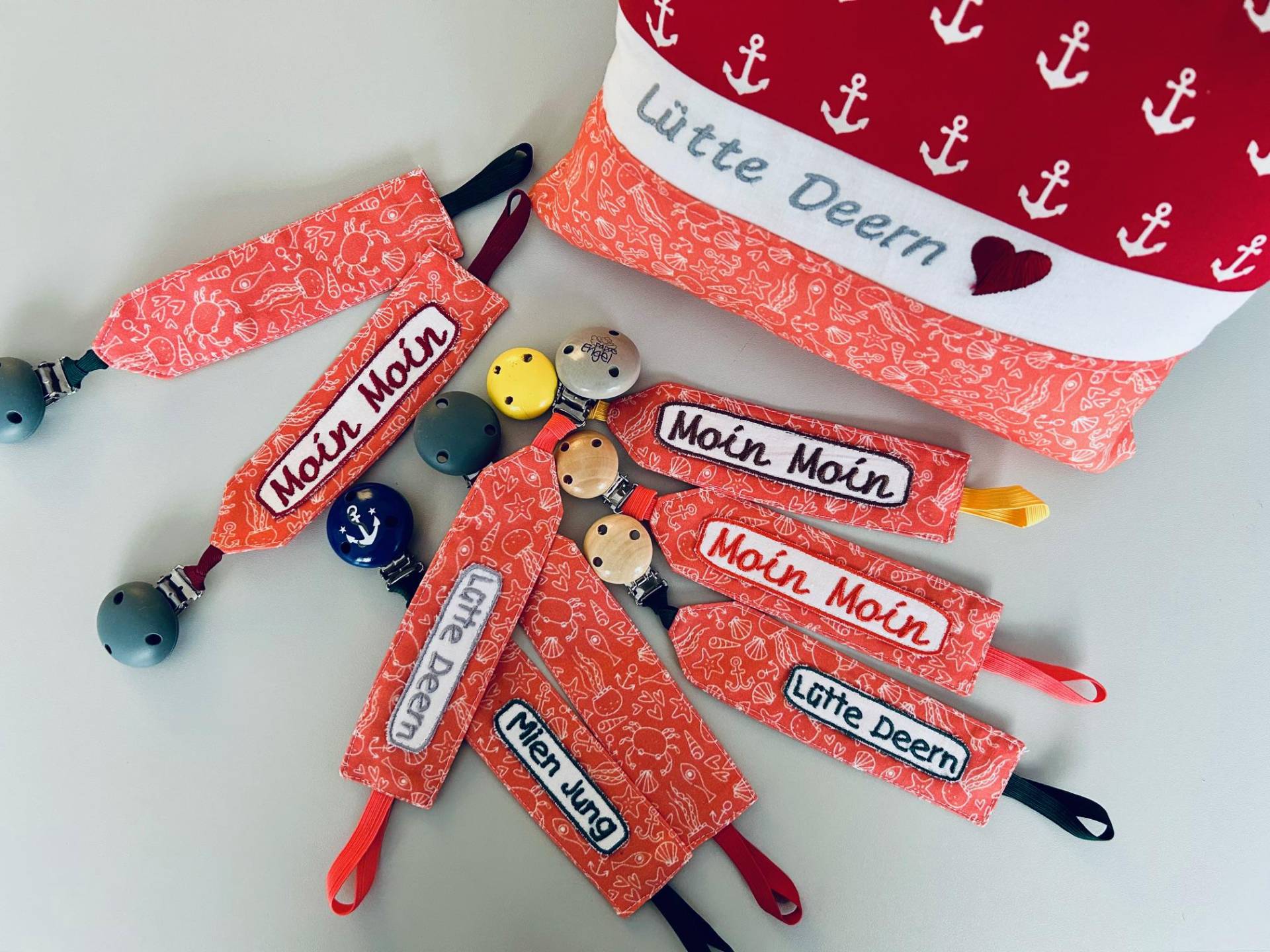 Personalisierbares Schnullerband Meerestiere Lachsfarben - 100% Bio-Baumwolle/Maritime Schnullerkette Mit Wunschtext Oder Namen von Etsy - KuestenfieberDesign