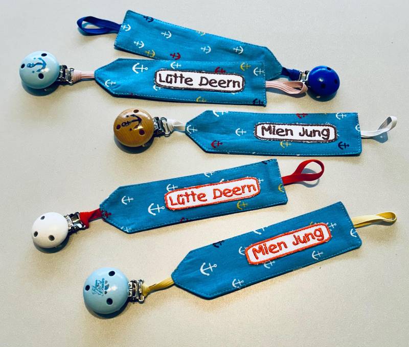 Schnullerband Hellblau Mit Kleinen Ankern, Maritime Schnullerkette Für Jungen Und Mädchen, Personalisierbar Wunschtext Oder Namen von Etsy - KuestenfieberDesign