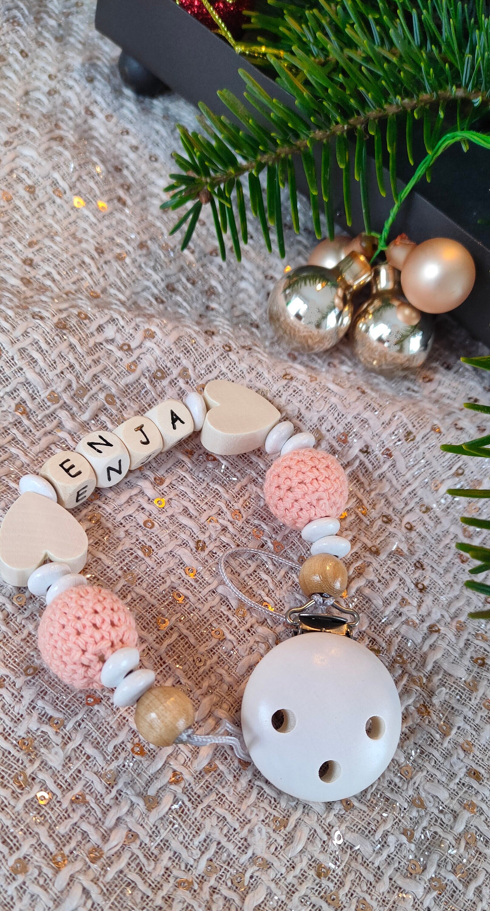 Schnullerkette "Babybead" von Etsy - KunstvollGefaedelt