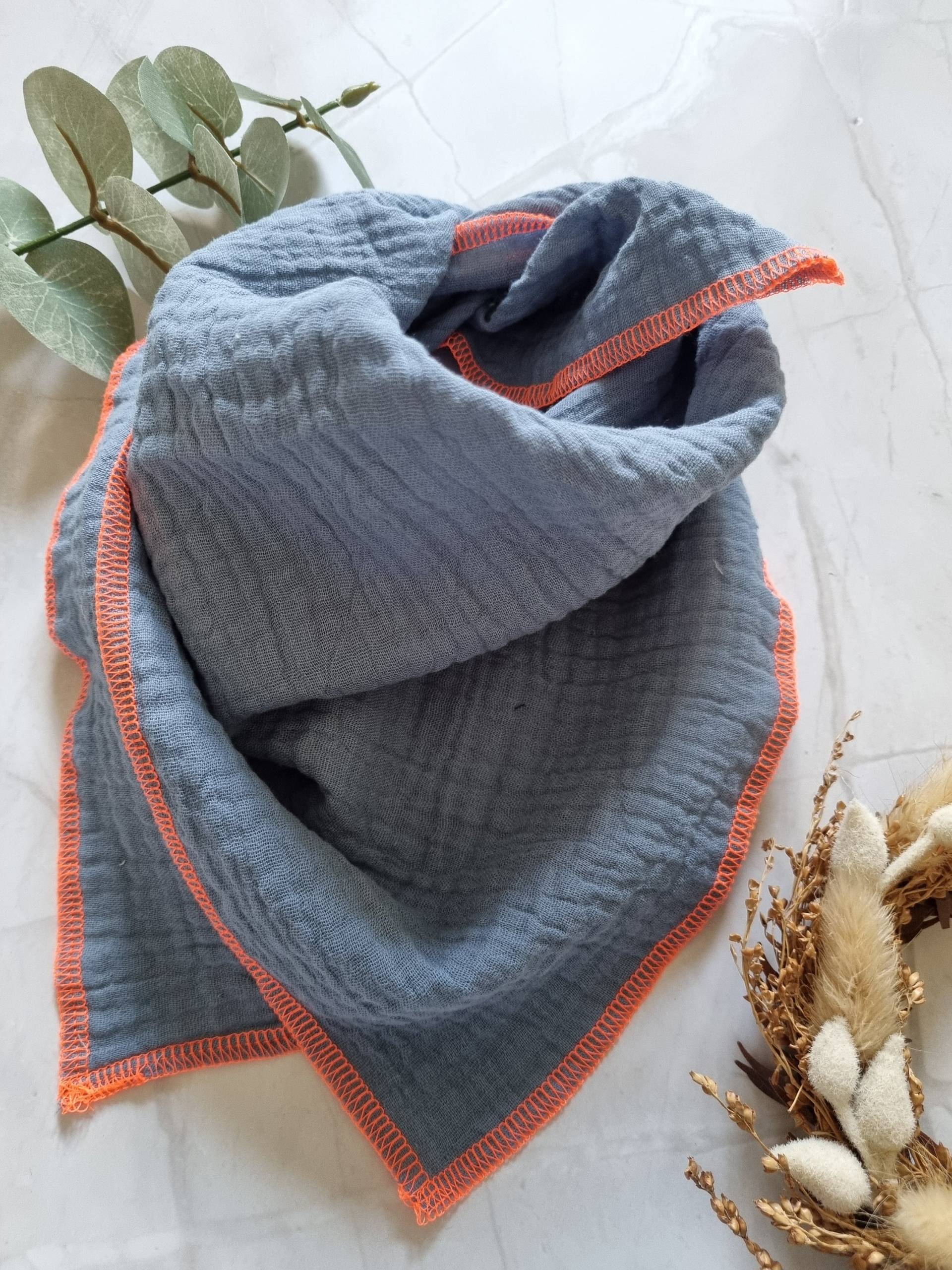 Cotton Baby Scarf Musselin Bandana | Gender-Neutral Soft & Washable Newborn Ideal Gift 43x45cm Cotton Baby Scarf Musselin Bandana | Gender-Neutral Soft & Washable Newborn Ideal Gift 43x45cm von Etsy - Kuschelschals