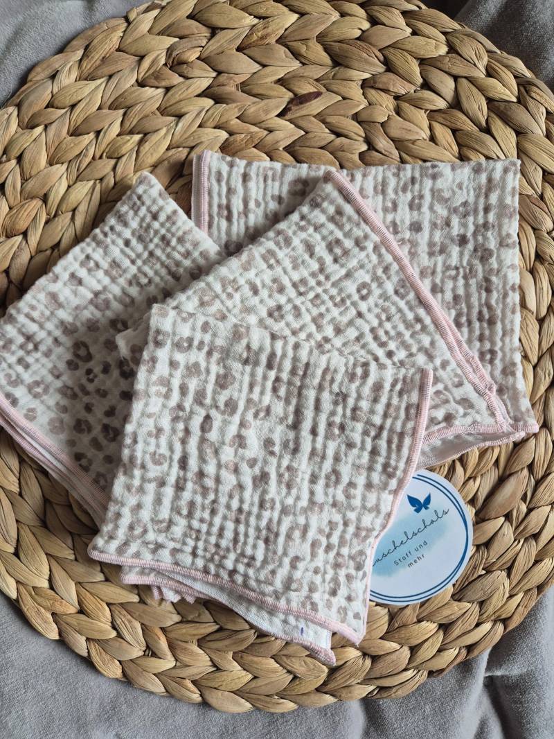 Handkerchief Beige Fabric Soft Washable Olive Stylish Ecofriendly Sustainable Reusable Musselin von Etsy - Kuschelschals