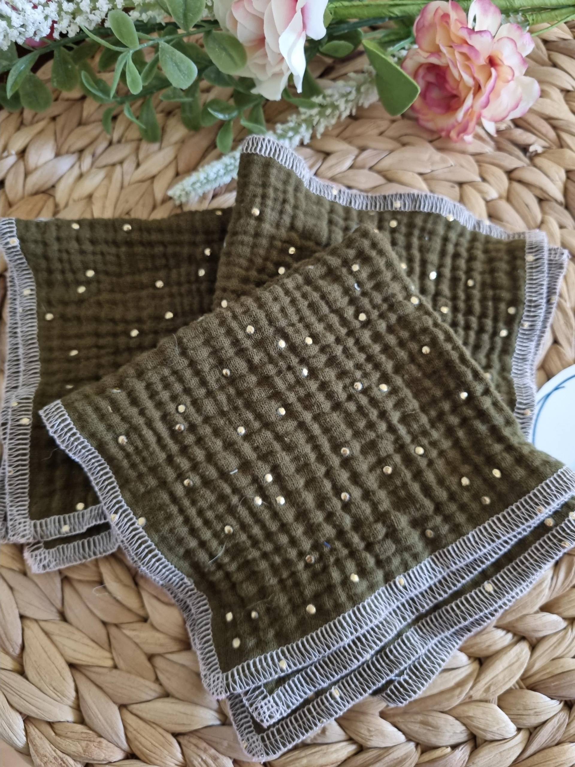 Handkerchief Green Fabric Soft Washable Olive Stylish Ecofriendly Sustainable Reusable Musselin von Etsy - Kuschelschals