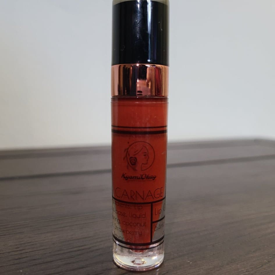 Carnage - Feuchtigkeitsspendender Lipgloss von Etsy - KyomiOkay