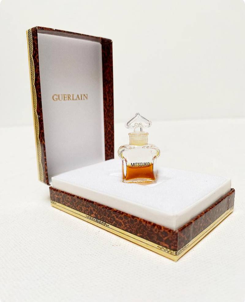 Vintage Original Guerlain Mitsouko, Parfum Miniatur, 2 Ml, Parfum,/Made in France Vintage Original Guerlain Mitsouko, Parfum Miniatur, 2 Ml, Parfum,/Made in France von Etsy - LASTWALLFLOWER