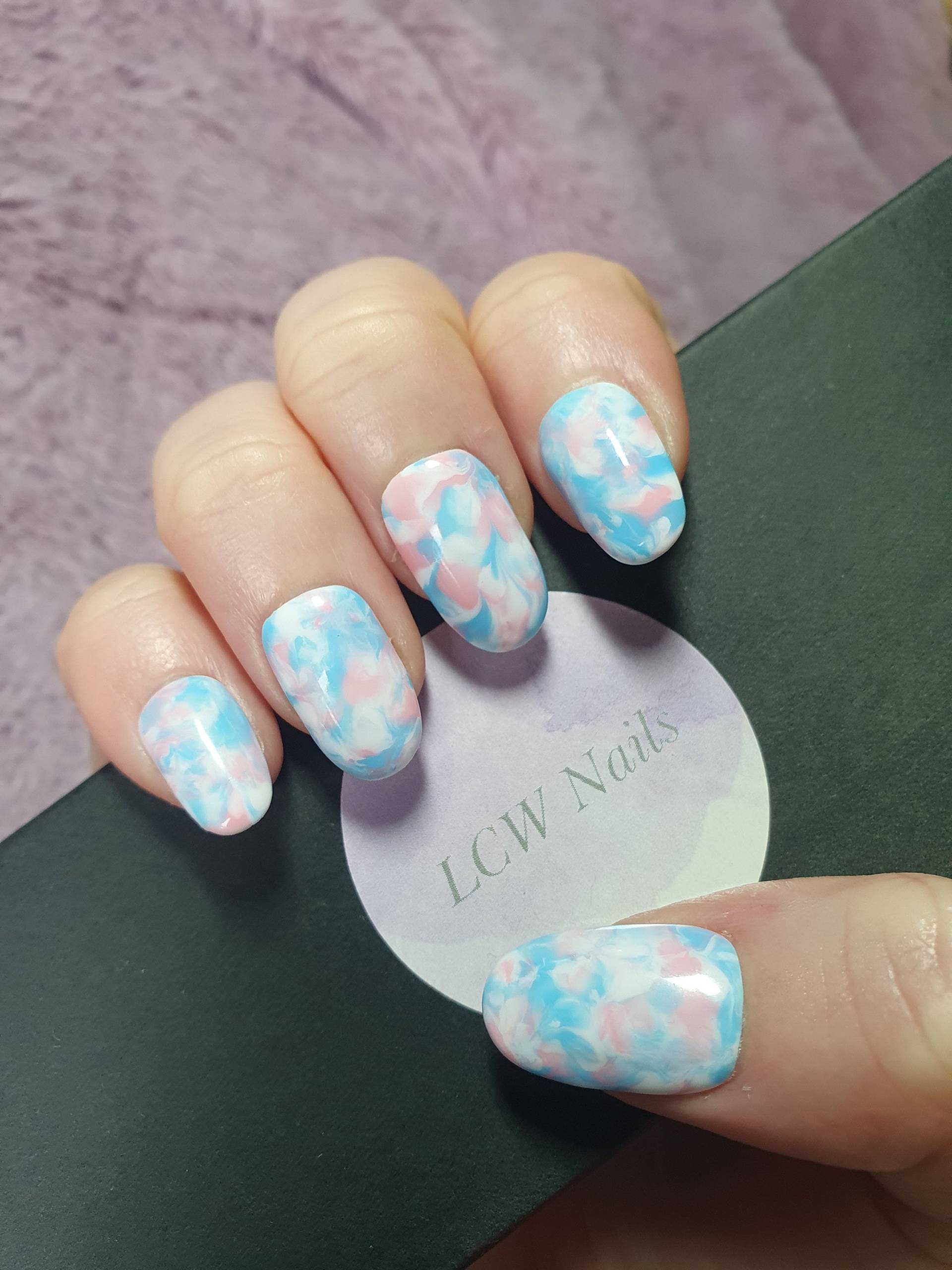 Marmornägel Rosa Und Blaue Press On Nails von Etsy - LCWNails